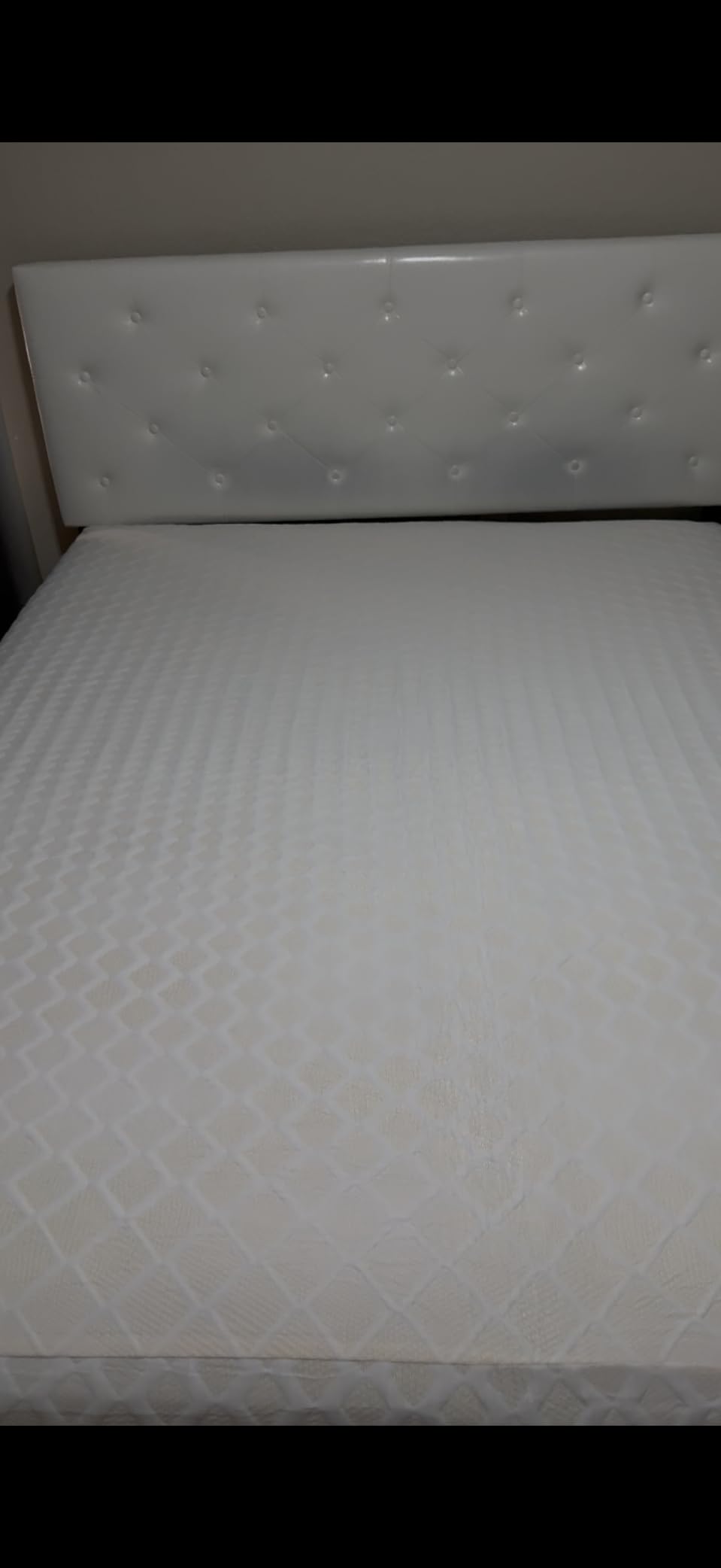 Signature Design by Ashley 12 Inch King Memory Foam Mattress in a Box customer photo 2