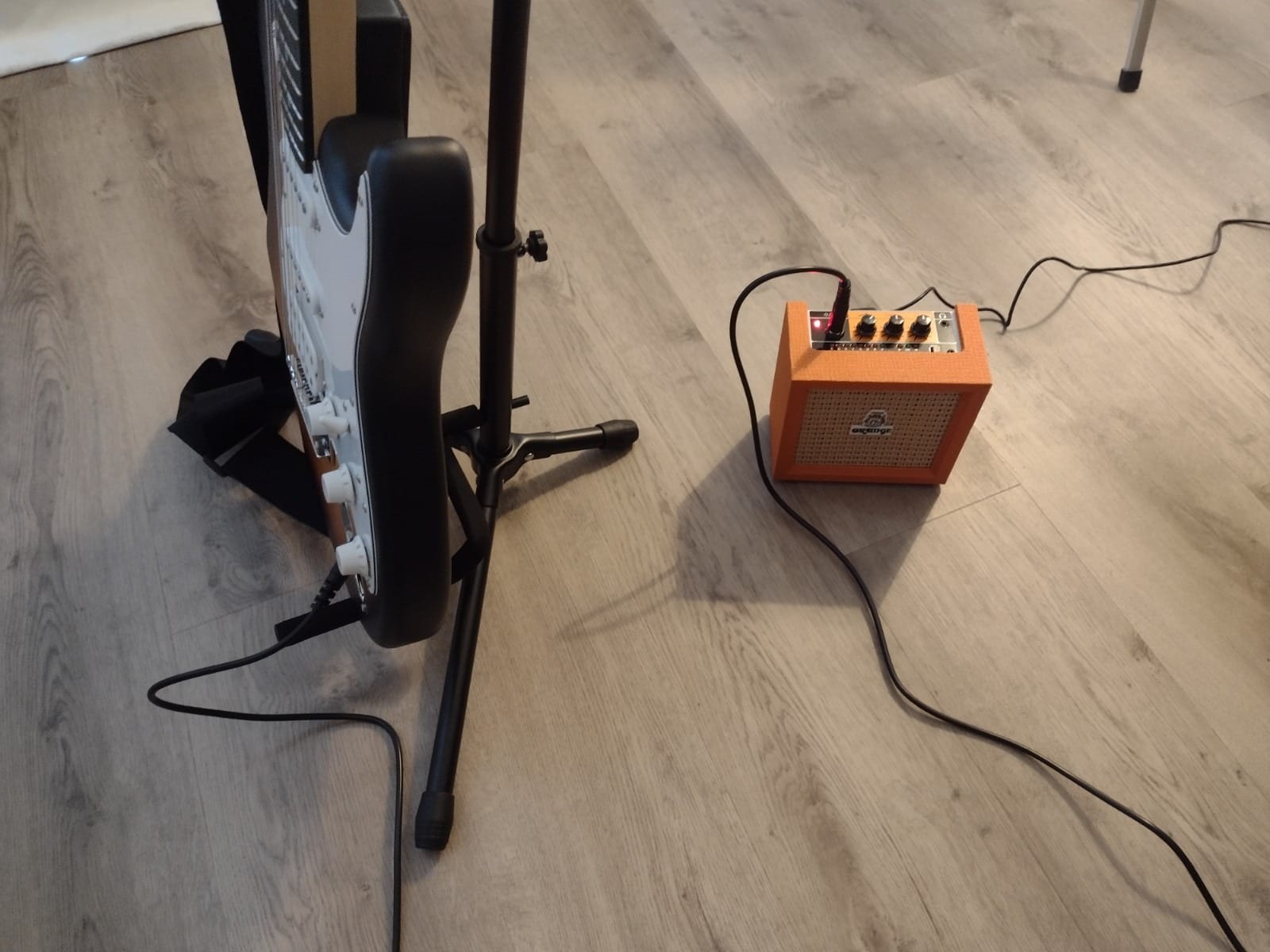 Orange Crush Mini Guitar Amplifier Combo 3 Watts customer photo 2