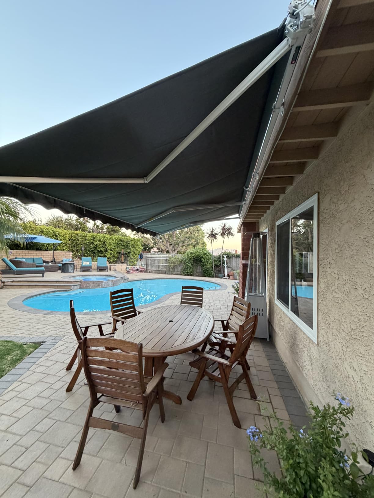 ALEKO 20x10 ft Electric Retractable Patio Awning, Remote Control Motorized & Manual Crank, Outdoor Shade Canopy with UV-Resistant Fabric - White Frame, Gray customer photo 2
