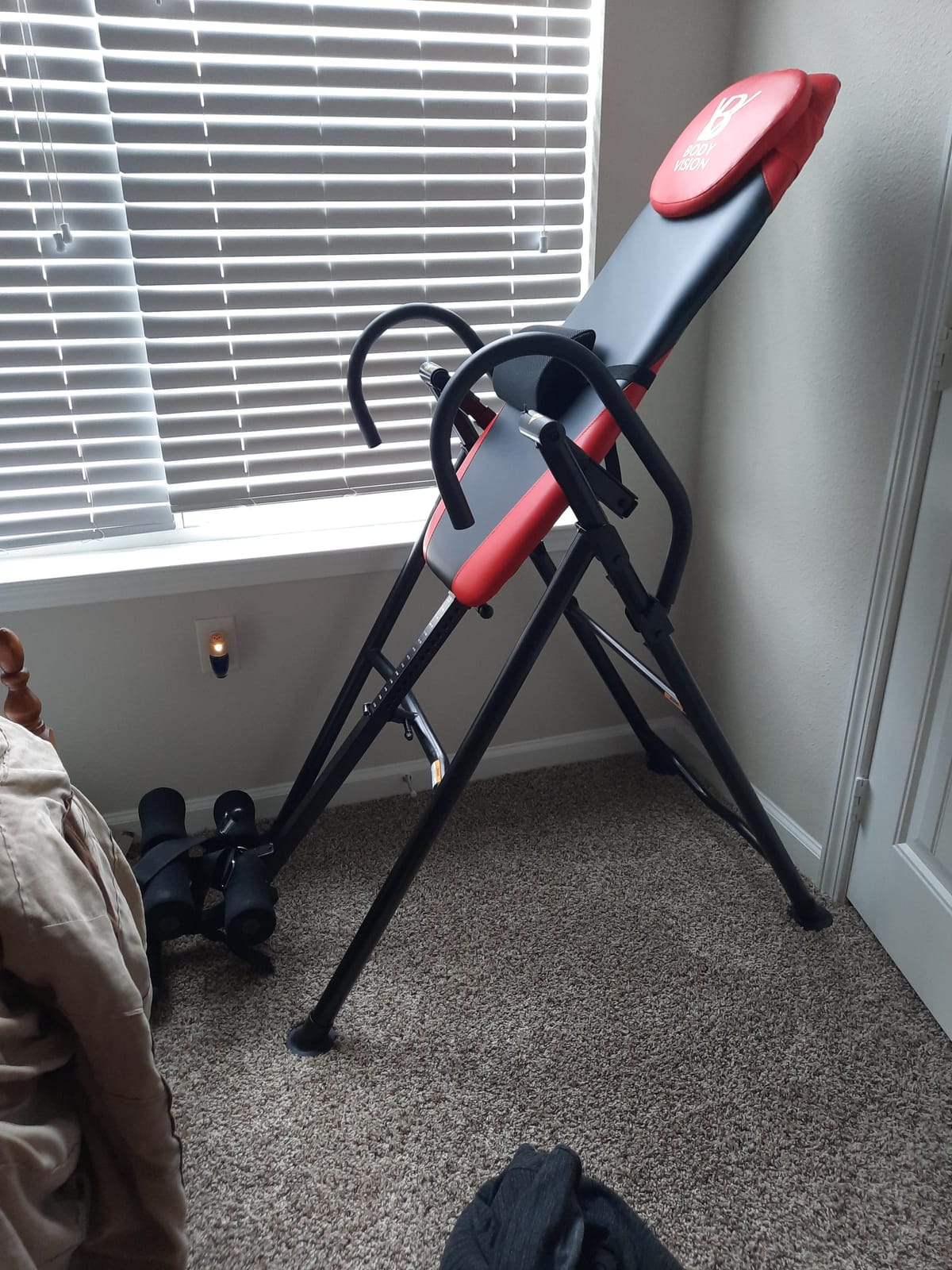 Body Vision IT9550 Deluxe Inversion Table with Adjustable Head Rest & Lumbar Support Pad, Heavy Duty up to 250 lbs, Red customer photo 2