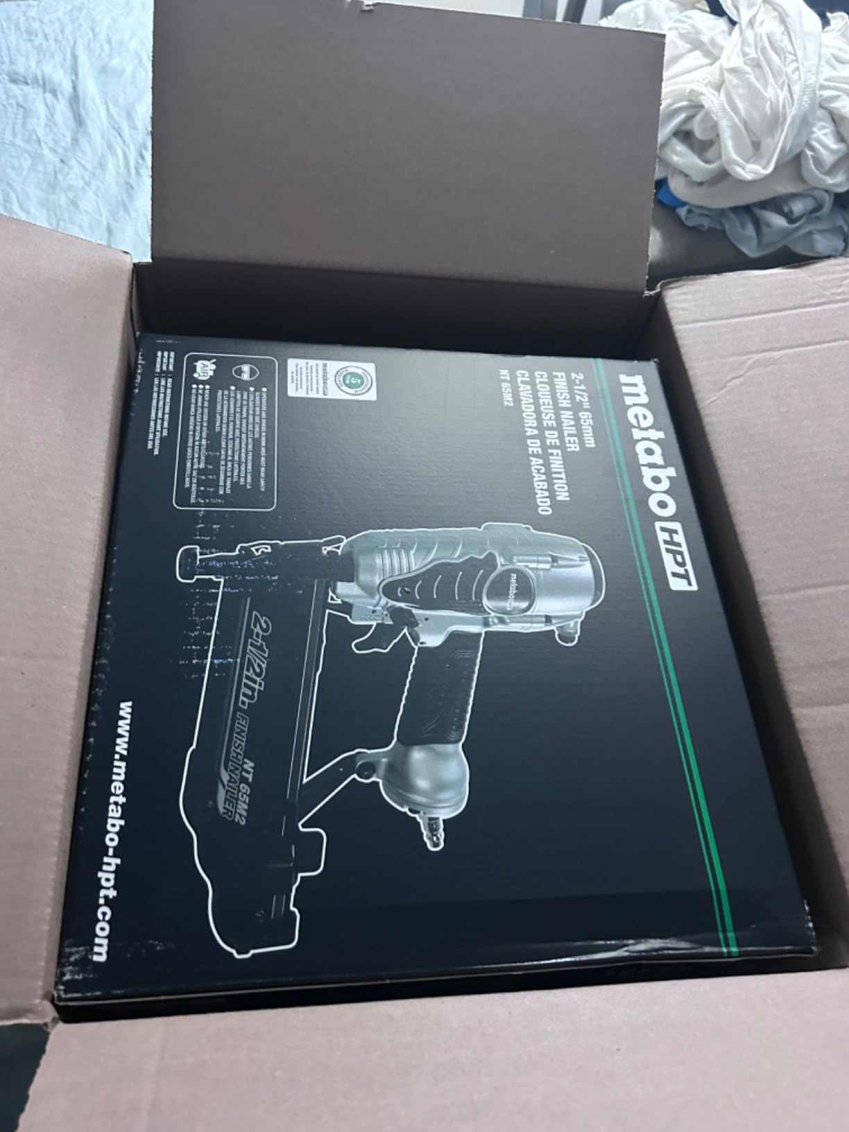 Metabo HPT 16 Gauge Finish Nailer, Lightweight 1-2.5in, NT65M2S customer photo 2