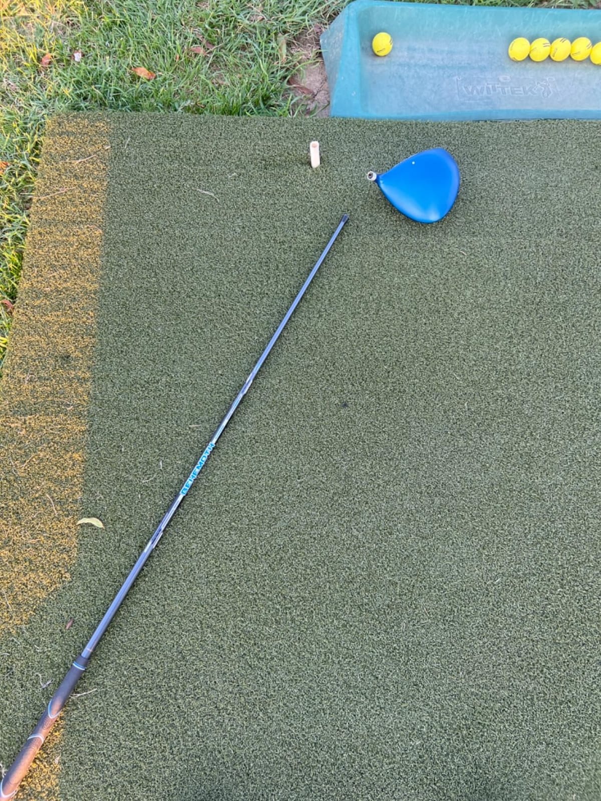 Intech Golf Illegal Non-Conforming Anti-Slice Behemoth Draw 520cc Offset Driver customer photo 2