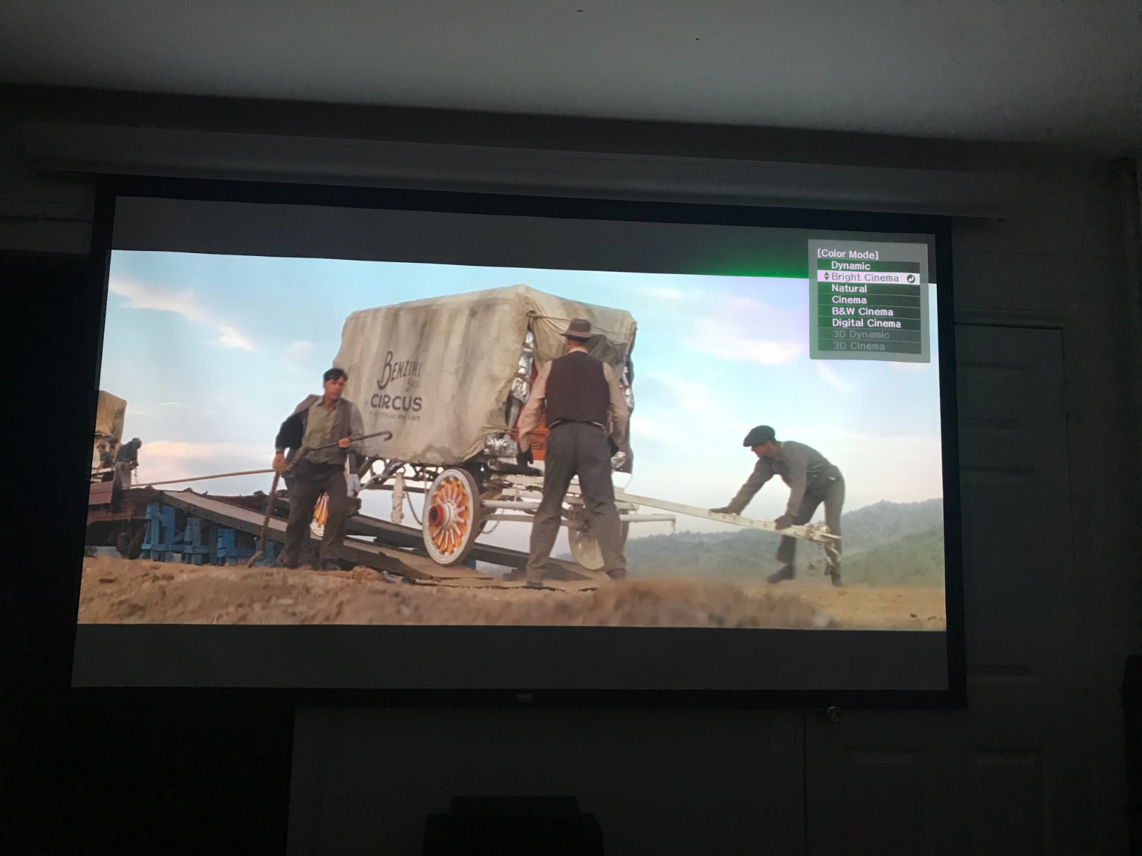 Epson Home Cinema 5050UB 4K PRO-UHD 3-Chip 3LCD Projector with HDR | 2600 Lumens Color and White Brightness Advanced Pixel-Shift Processing for Home Theater Movie Projection customer photo 2
