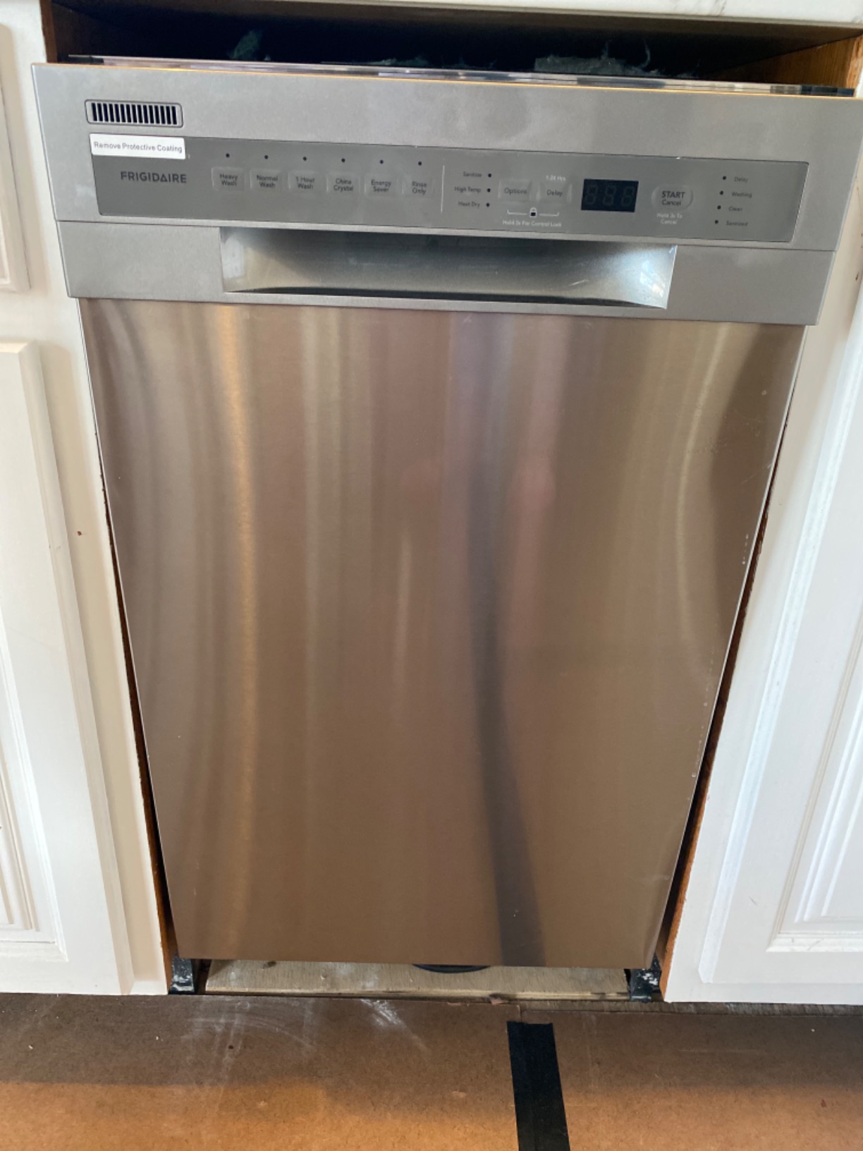 FRIGIDAIRE 18 in. ADA Compact Front Control Dishwasher in Stainless Steel with Dual Spray Arms, 52 dBA, includes room-of-choice delivery customer photo 2