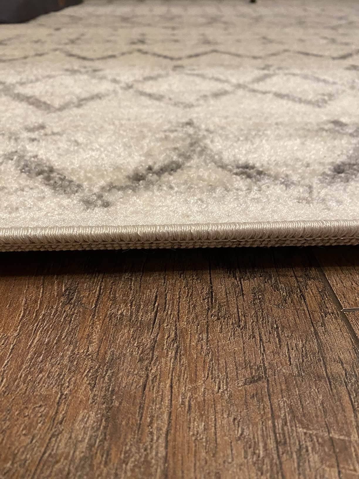 JONATHAN Y Boho Vintage Diamond Cream/Gray Indoor Area Rug 8X10 ft, Moroccan Hype for Living Room, Bedroom, Kitchen, Office, Easy-Cleaning, High Traffic, Pet-Friendly, Non-Shedding (MOH101B-8) customer photo 2