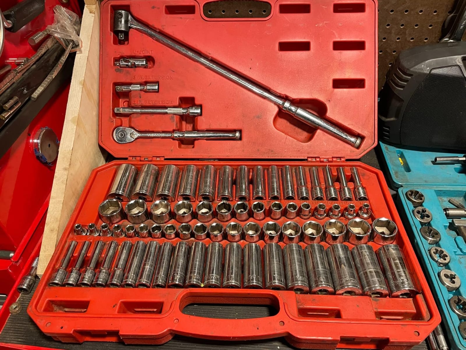 TEKTON 3/8 Inch Drive 6-Point Socket and Ratchet Set, 73-Piece (1/4-1 in., 6-24 mm) | SKT15311 | (1/4 - 1 in., 6 - 24 mm), Shallow and Deep, Case customer photo 1
