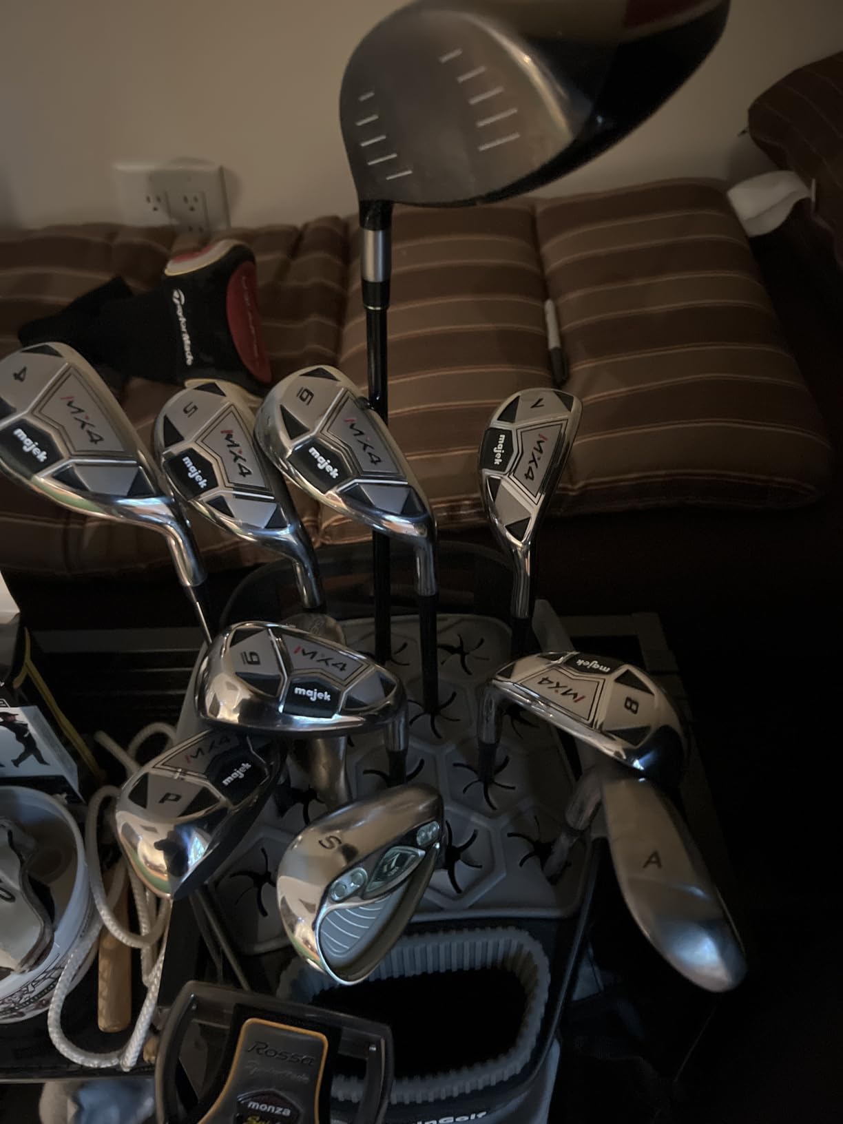 Men’s Majek MX4 Hybrid Iron Set, which Includes: #4, 5, 6, 7, 8, 9, PW Regular Flex Graphite Right Handed New Utility Clubs customer photo 1