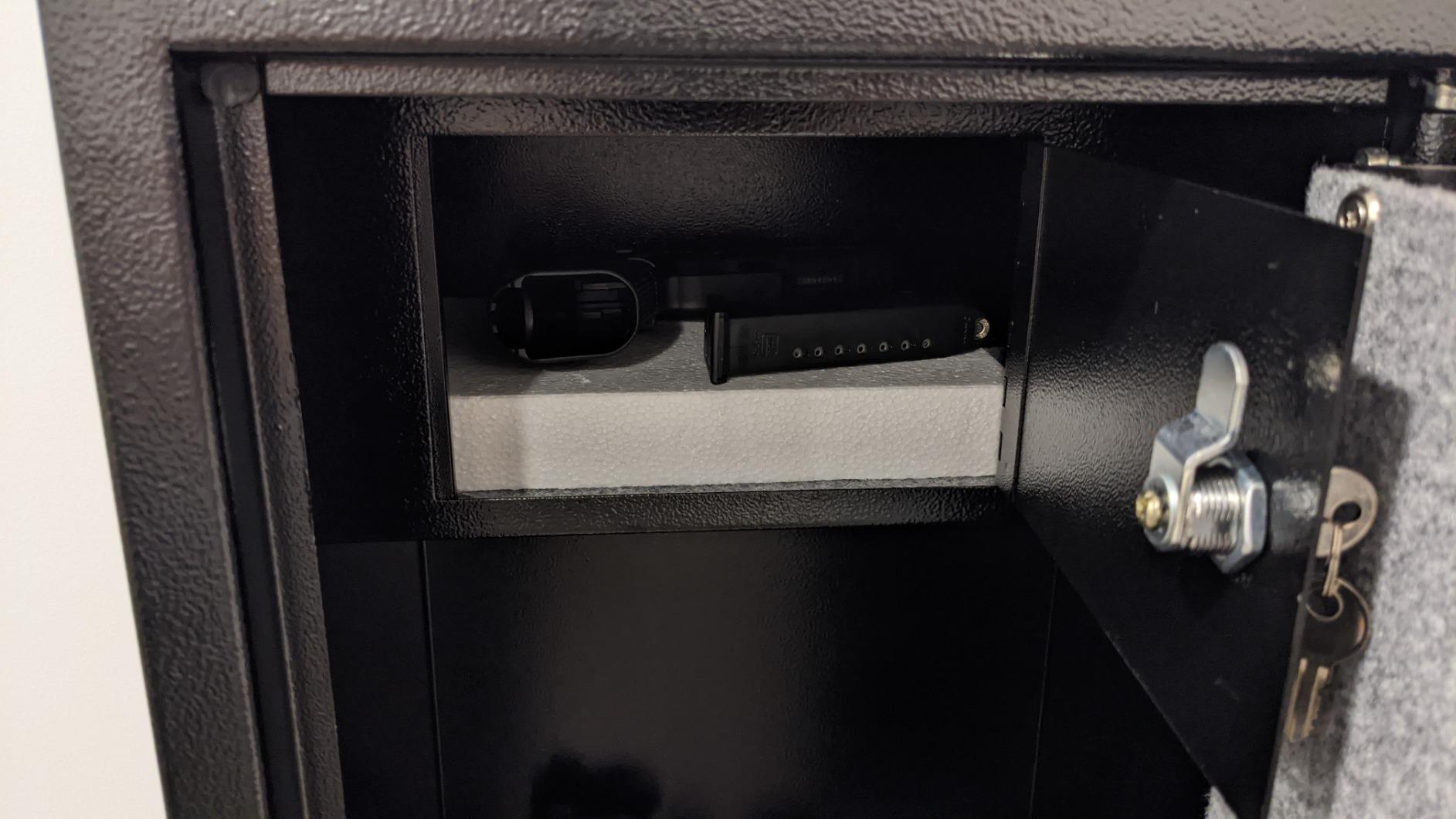 BBRKIN Large Rifle Safe, Long Gun Safe for Rifle Shotgun for Home, Quick Access 5-6 Gun Storage Cabinet with a Handgun Lock Box and a Removable Shelf, Silent Mode(PIN Code Version) customer photo 2