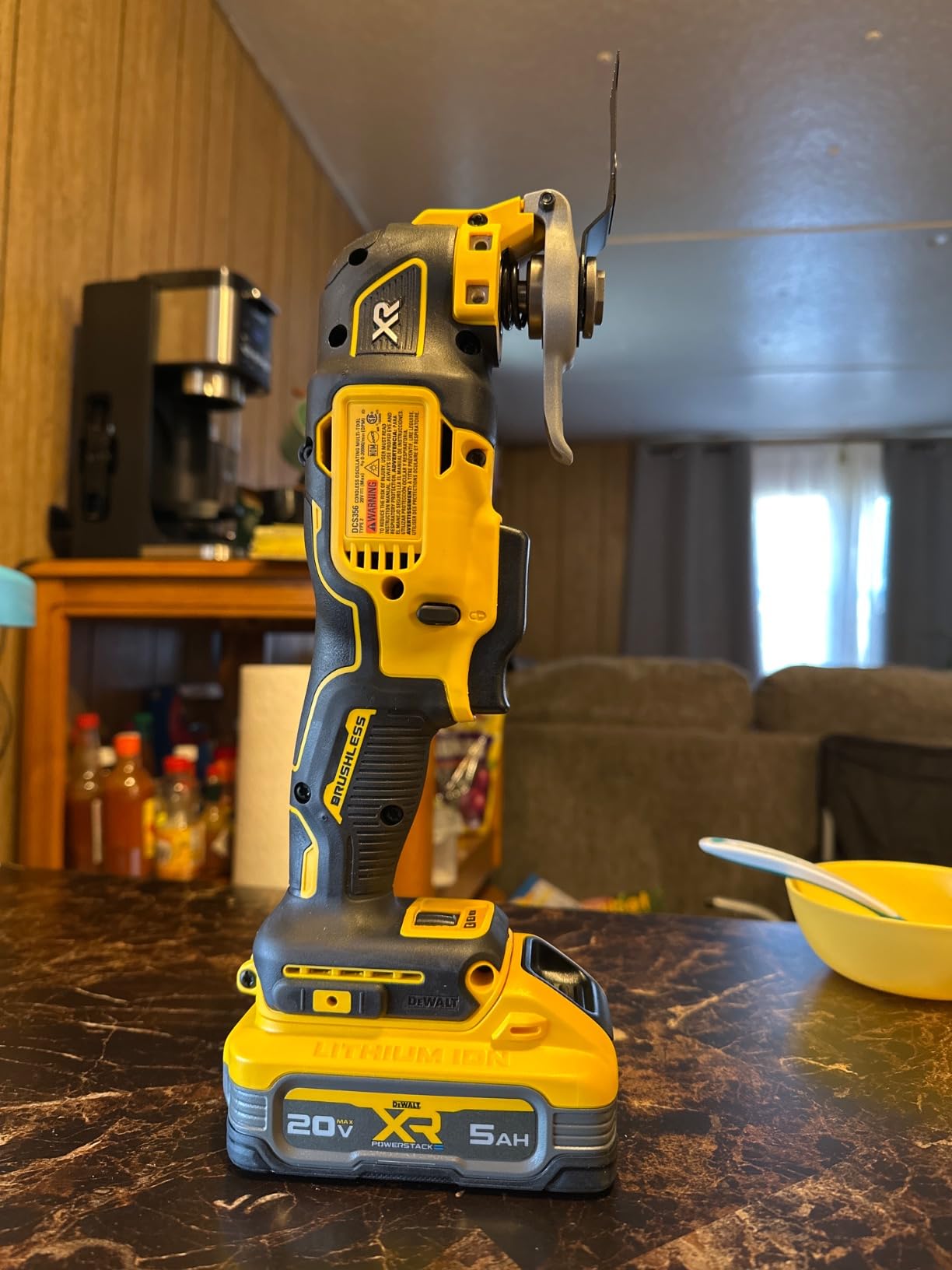 DEWALT 20V MAX XR Oscillating Multi-Tool Cordless, Variable Speed Brushless Motor Multitool with LED Light, Extended Runtime, Includes Two Wood Cutting Blades, Tool Only (DCS356B) customer photo 1