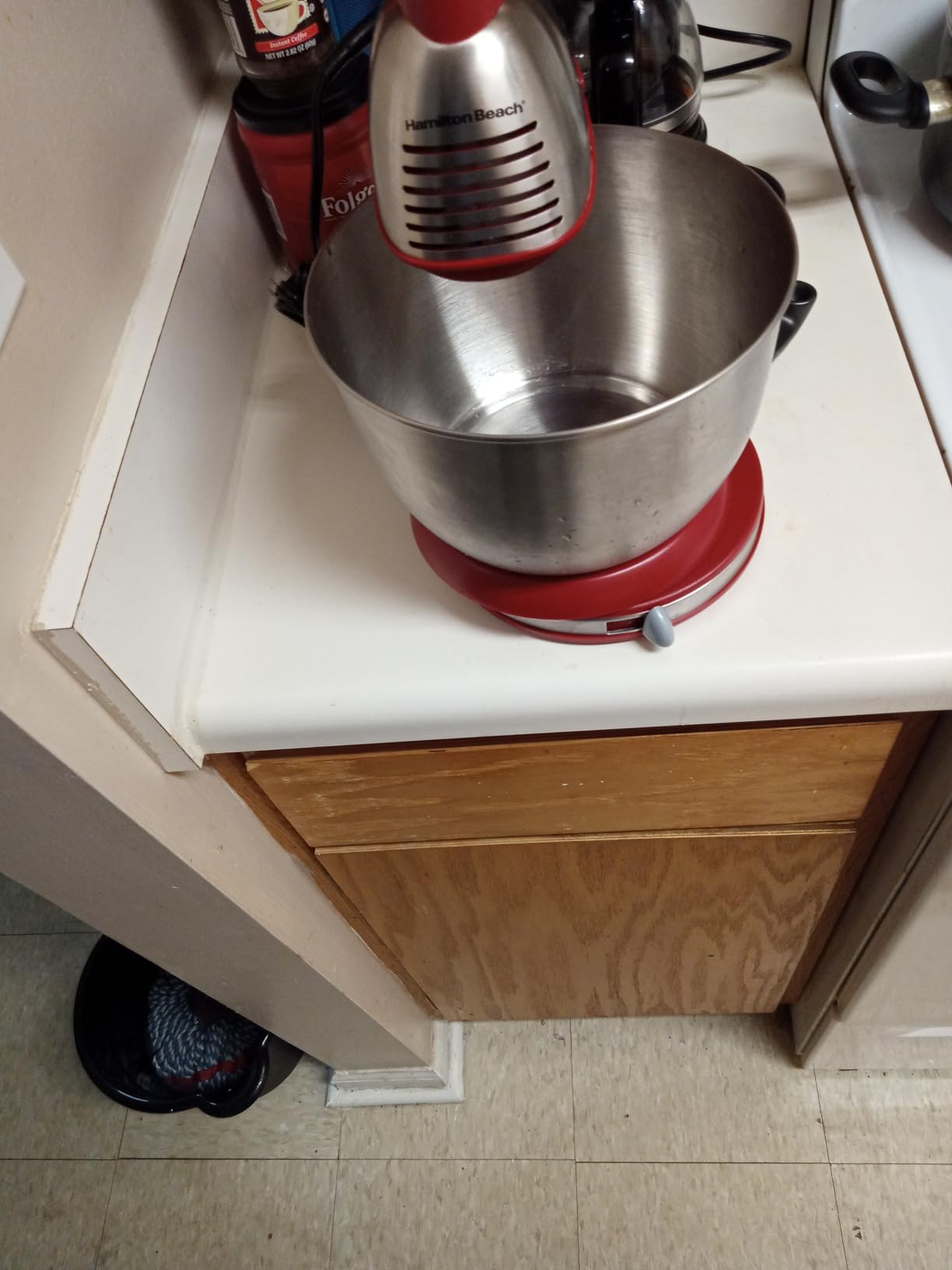 Hamilton Beach Classic Stand and Hand Mixer, 4 Quarts, 6 Speeds with QuickBurst, Bowl Rest, 290 Watts Peak Power, Black and Stainless | 2-in-1 Versatility | QuickBurst For Added Power | 290 Watts Peak Power | Built-In Bowl Rest customer photo 2