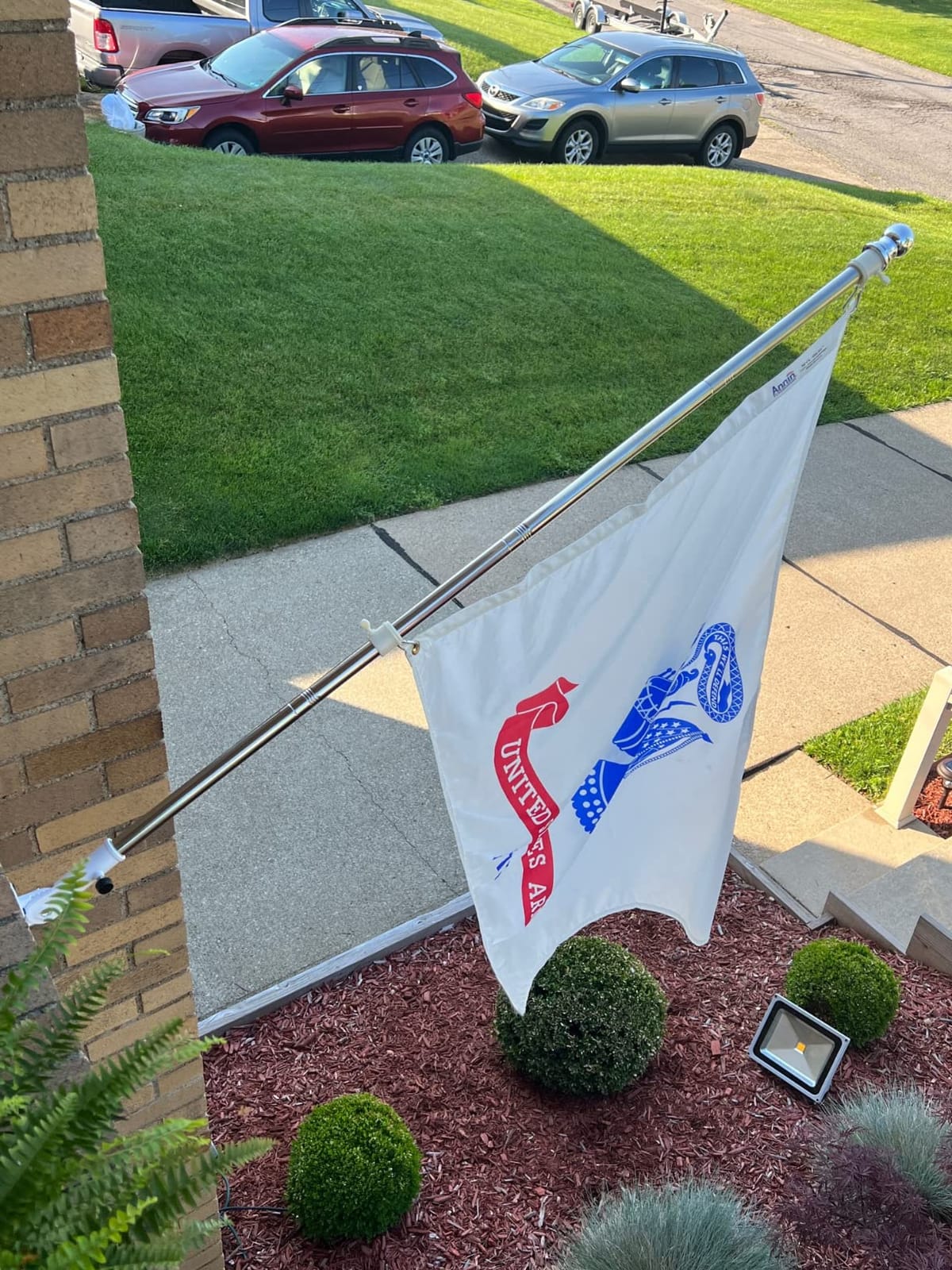 COCONUT 5FT Stainless Steel Tangle Free Flag Pole, for 3x5 American Flag, House Porch Residential Commercial Use, Silver (Bracket Not Included) customer photo 2