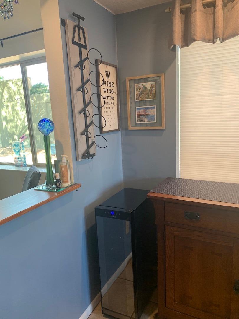 Nutrichef 12 Bottle Stainless Steel Slim Wine Fridge | Red & White Wine Chiller | Adjustable Temperature Control, Ultra Quiet Operation & Energy Efficient | Mini Wine Cooler Refrigerator 31x10x17 IN customer photo 2