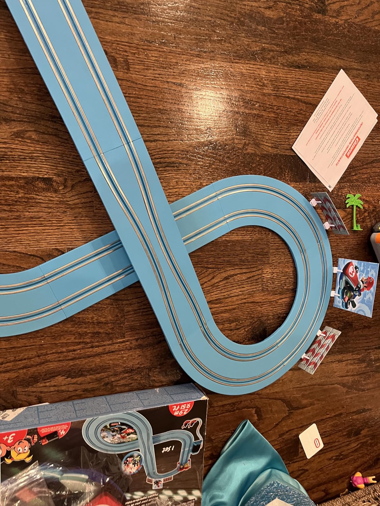 Carrera First Mario Kart Slot Car Race Track Set – Mario & Luigi (Ages 3+) customer photo 2