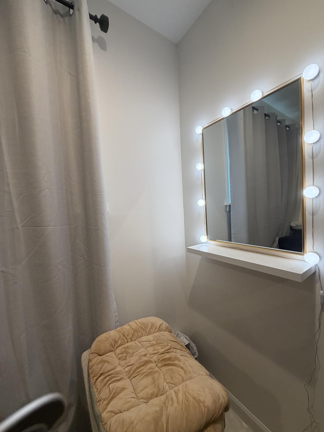 Consciot LED Vanity Lights for Mirror, Hollywood Style 10 Dimmable Bulbs | Adjustable Color & Brightness, USB Cable, Mirror Lights Stick on for Makeup Table Dressing Room Mirror customer photo 2