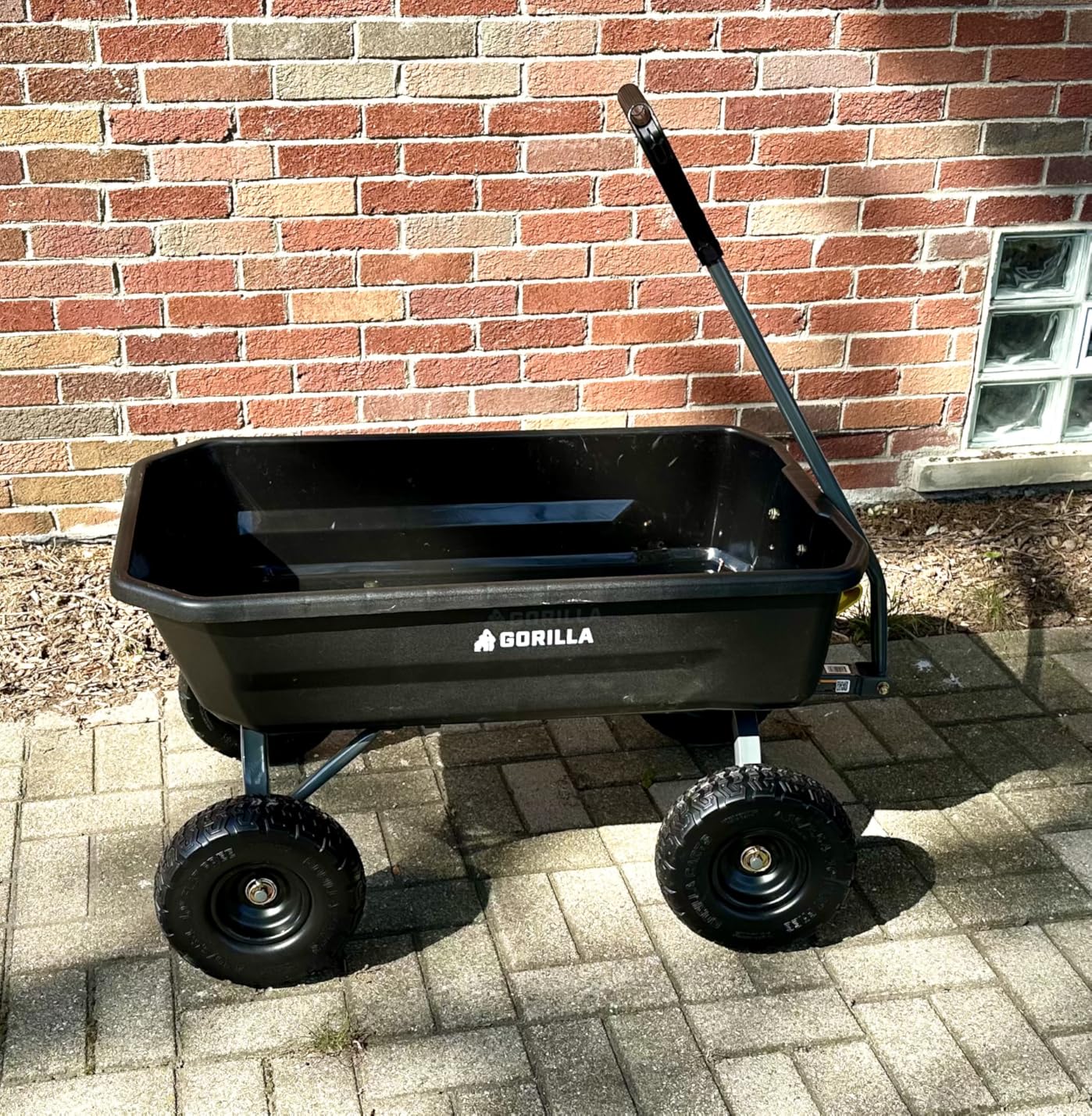 Gorilla Carts Dump Garden Cart, 7 Cu Ft,1200 lb Capacity, No-Flat Tires customer photo 1