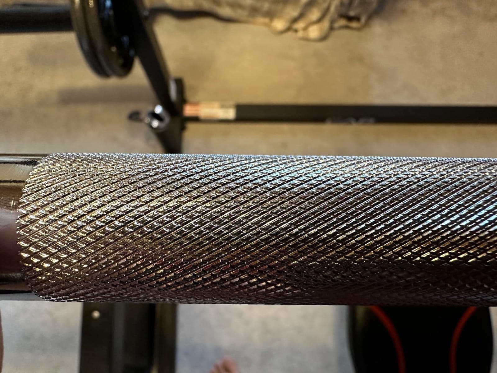 RitFit Elite 7ft Olympic Barbell, 45lb, 500-2000lb Capacity customer photo 2