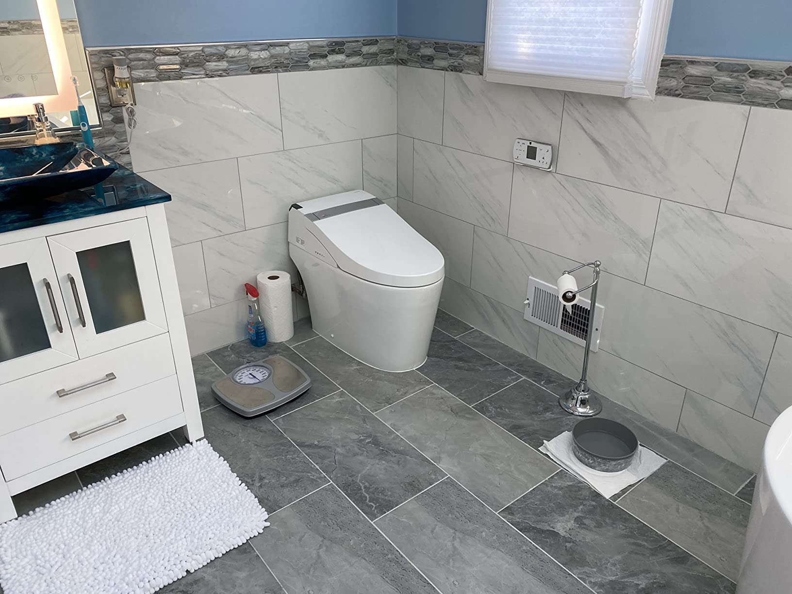WOODBRIDGE Smart Toilet with Auto Open & Close, Auto Flush (B0960S) customer photo 2