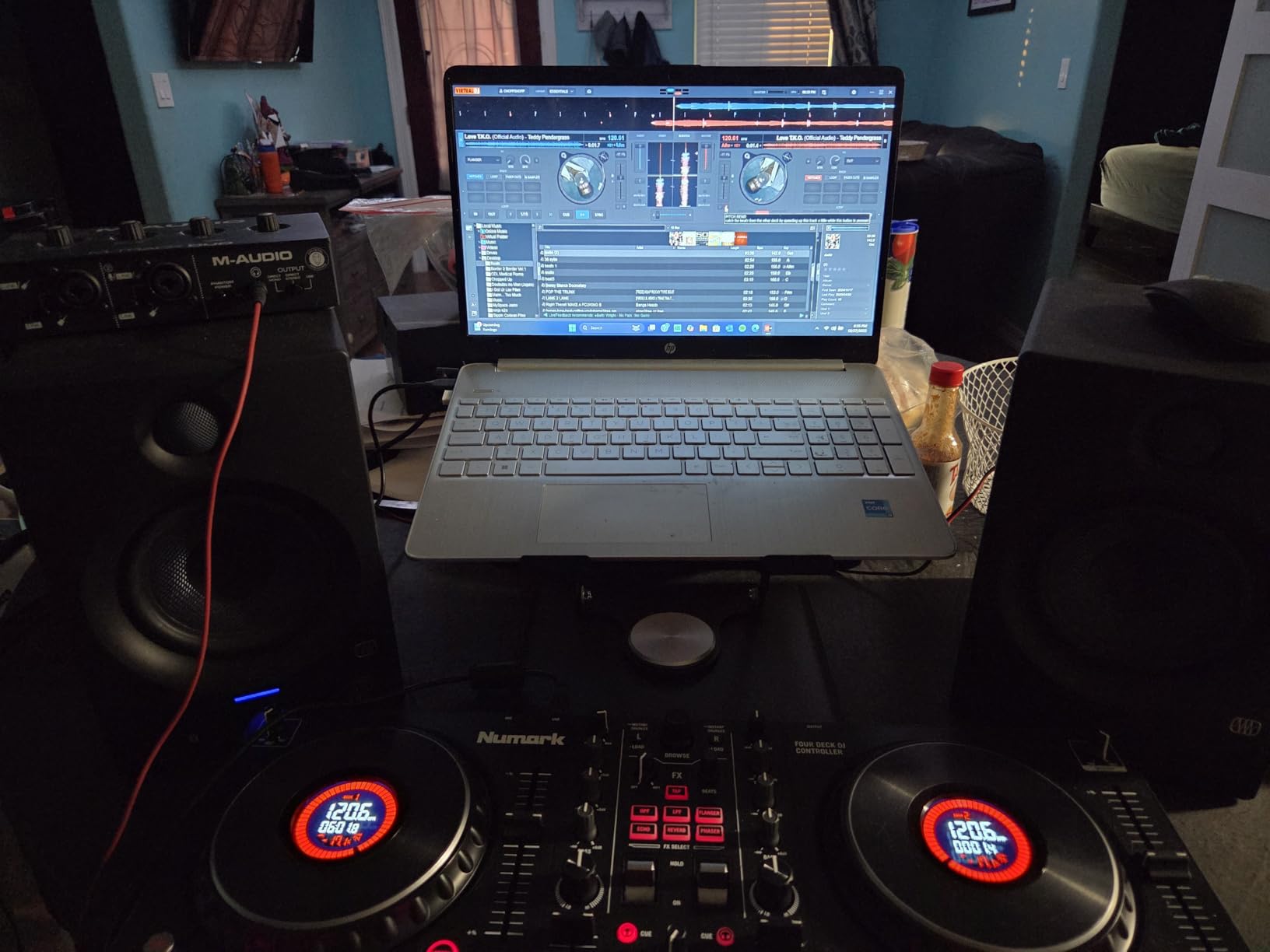 Numark Mixtrack Platinum FX DJ Controller | 4-Decks, 3-Band EQ DJ Mixer, Jog Wheel Displays, 16 Pads, 2 Effects Paddles, Audio Interface, Serato DJ Lite customer photo 2