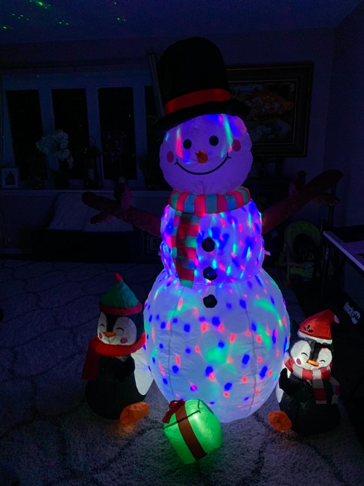 OurWarm 6ft Christmas Inflatables Christmas Decorations Outdoor, Inflatable Snowman Penguin Blow Up Yard Decorations with Rotating LED Lights for Indoor Outdoor Christmas Decorations Yard Garden Decor customer photo 2