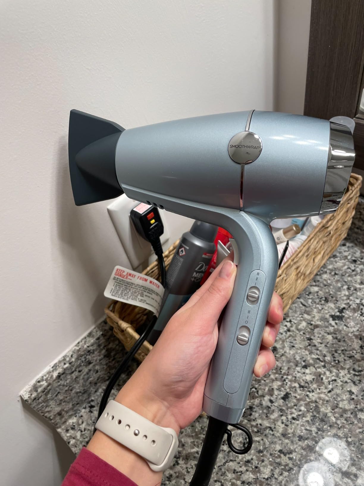 Conair SmoothWrap Ionic Hair Dryer, Diffuser & Concentrator, 1875W, Mint customer photo 2