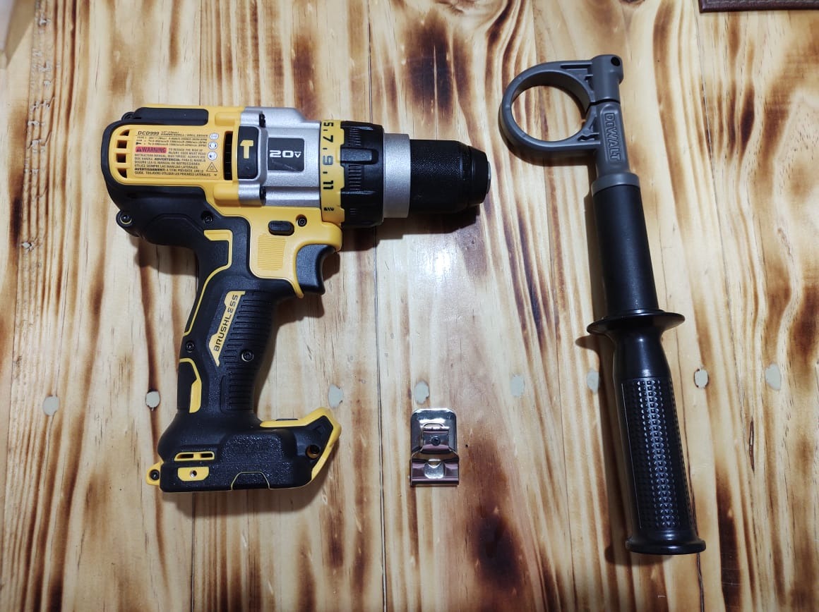 DEWALT 20V MAX Brushless Cordless 1/2 in. Hammer Drill/Driver with FLEXVOLT ADVANTAGE (Tool Only) DCD999B customer photo 1