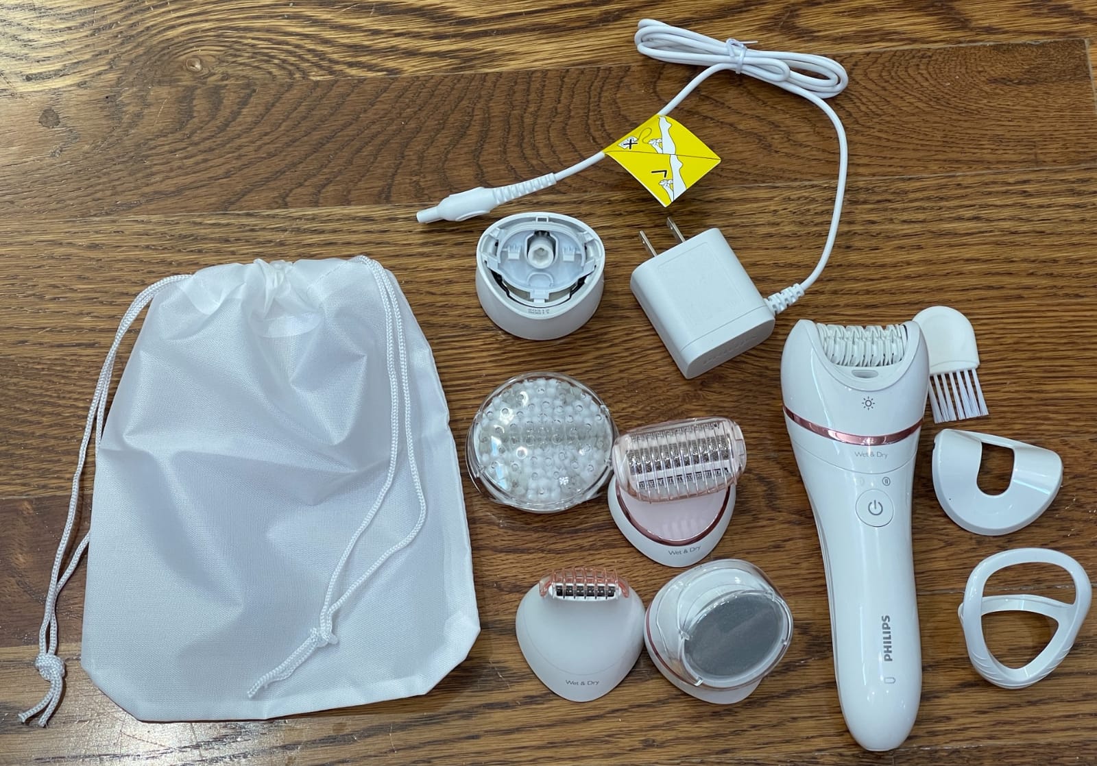 Philips Epilator Series 8000 5 in 1 Shaver for Women, Trimmer, Pedicure and Body Exfoliator with 9 Accessories, BRE740/14 customer photo 1