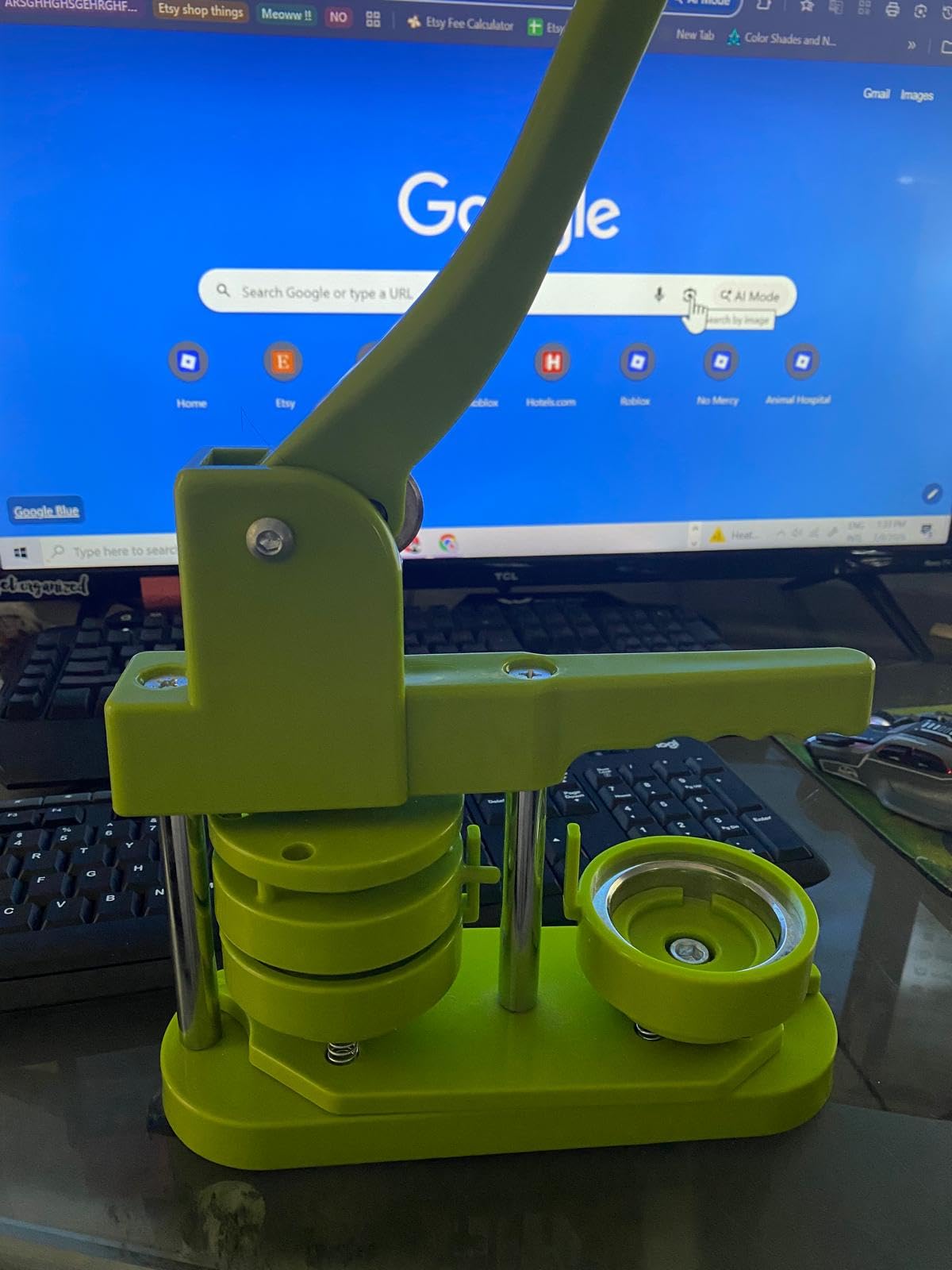 Button Maker Machine 58mm - (3rd Gen) Installation-Free 58mm(2.25in) DIY Pin Badge Button Maker Press Machine Badge Punch Press with Free 100pcs Button Parts&Pictures&Circle Cutter customer photo 1