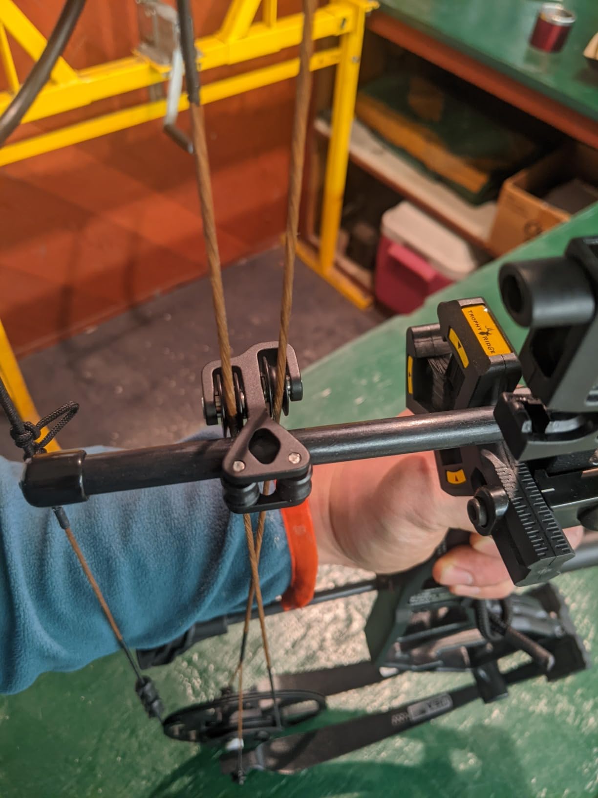 Bear Archery Legit Ready to Hunt Compound Bow Package for Adults & Youth, 14”- 30” Draw Length, 10-70 Lbs Draw Weight, Up to 315 FPS, Made in USA, Limited Life-Time Warranty customer photo 2