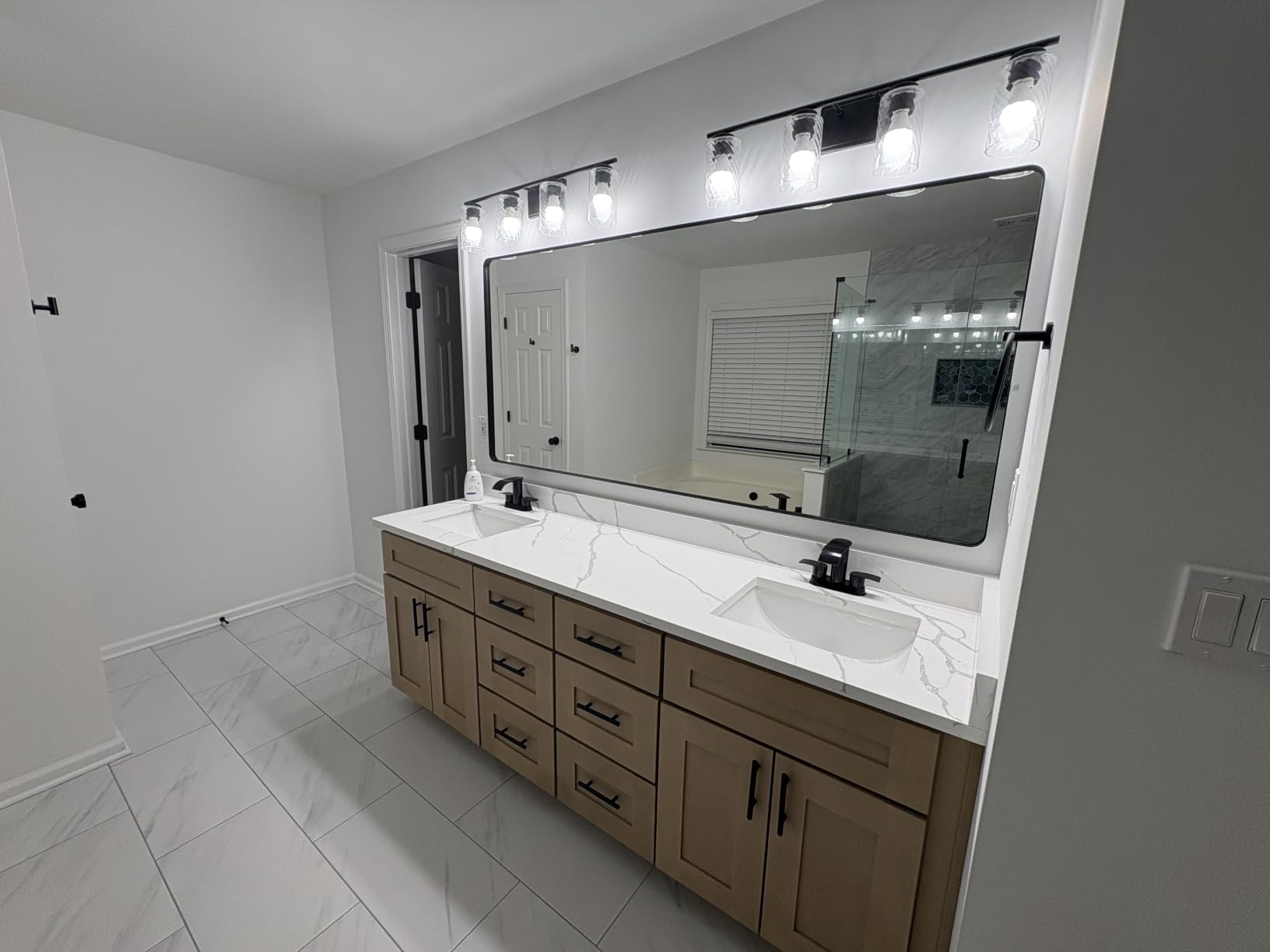 LOAAO 24X36 Inch Black Bathroom Mirror Metal Framed customer photo 1
