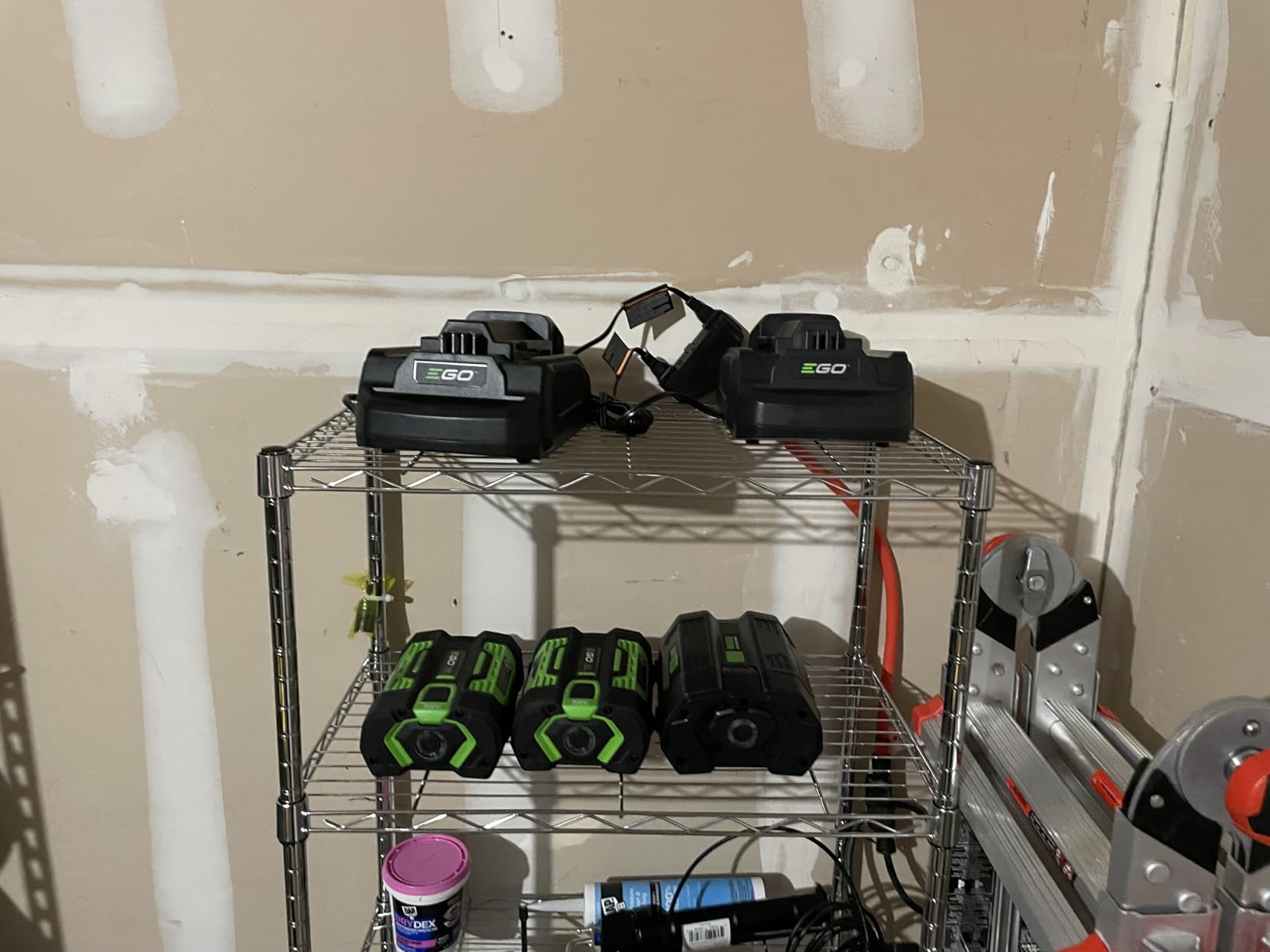 EGO POWER+ Cordless Electric Leaf Blower, 615 CFM, With Battery - LB6151 customer photo 1
