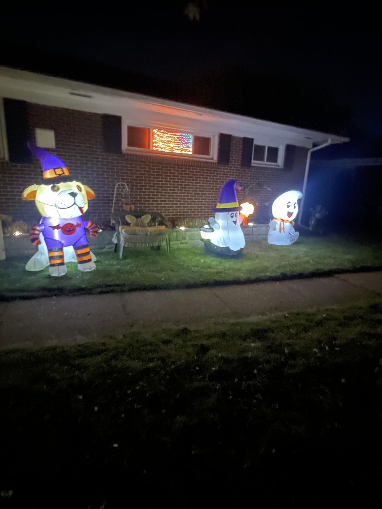 GOOSH 4 FT Halloween Inflatable Cute Ghost Outdoor Decorations Blow Up Yard Ghost with Built-in LEDs for Indoor Garden Lawn Party Decor customer photo 1