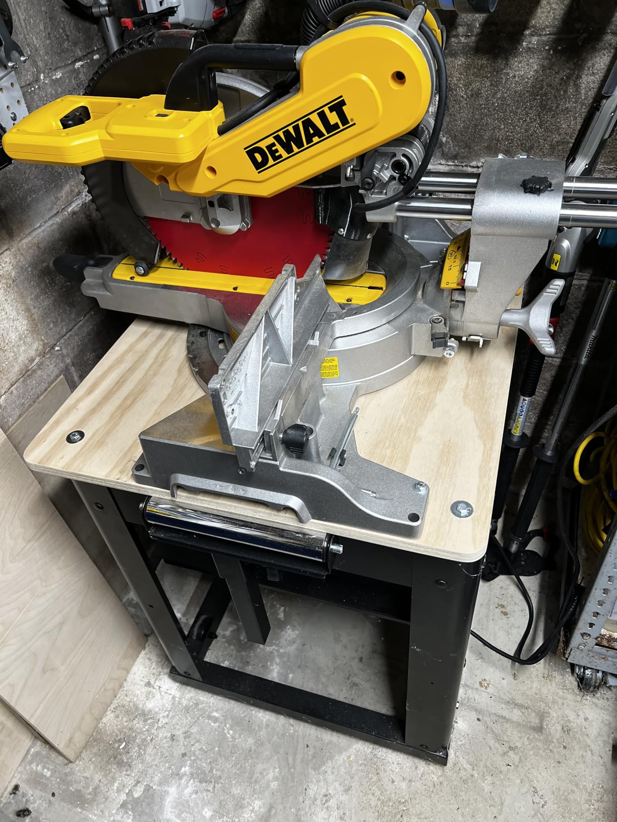 WEN Multi-Purpose Rolling Planer and Miter Saw Tool Stand with Extension Rollers (MSA658T) customer photo 1