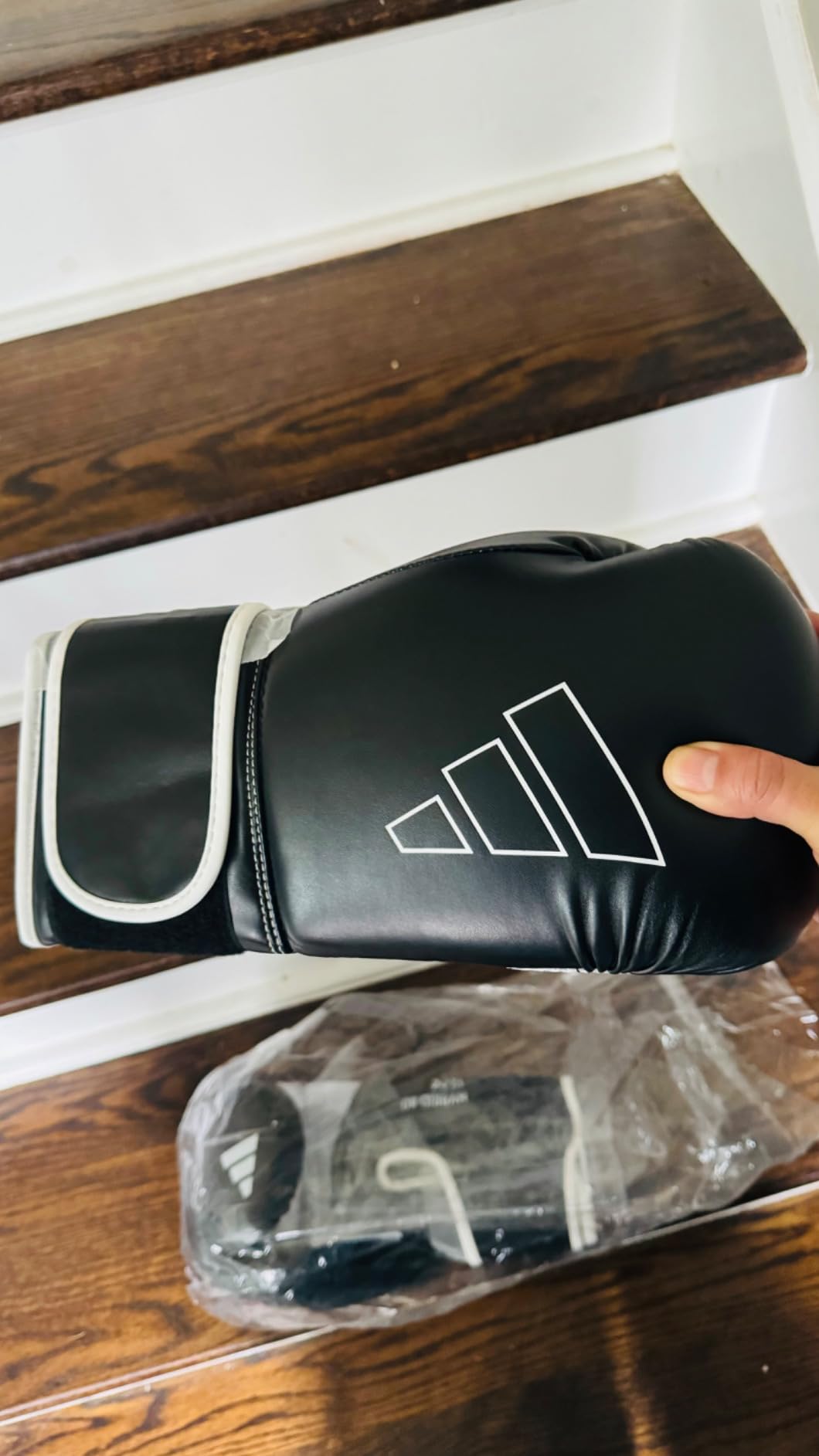 Adidas Hybrid 80 Boxing Gloves - Adult Boxing Gloves for Men & Women - Heavy Bag Gloves, Kickboxing Gloves for Women, MMA Sparring Gloves, Punching Bag Gloves for Men customer photo 2