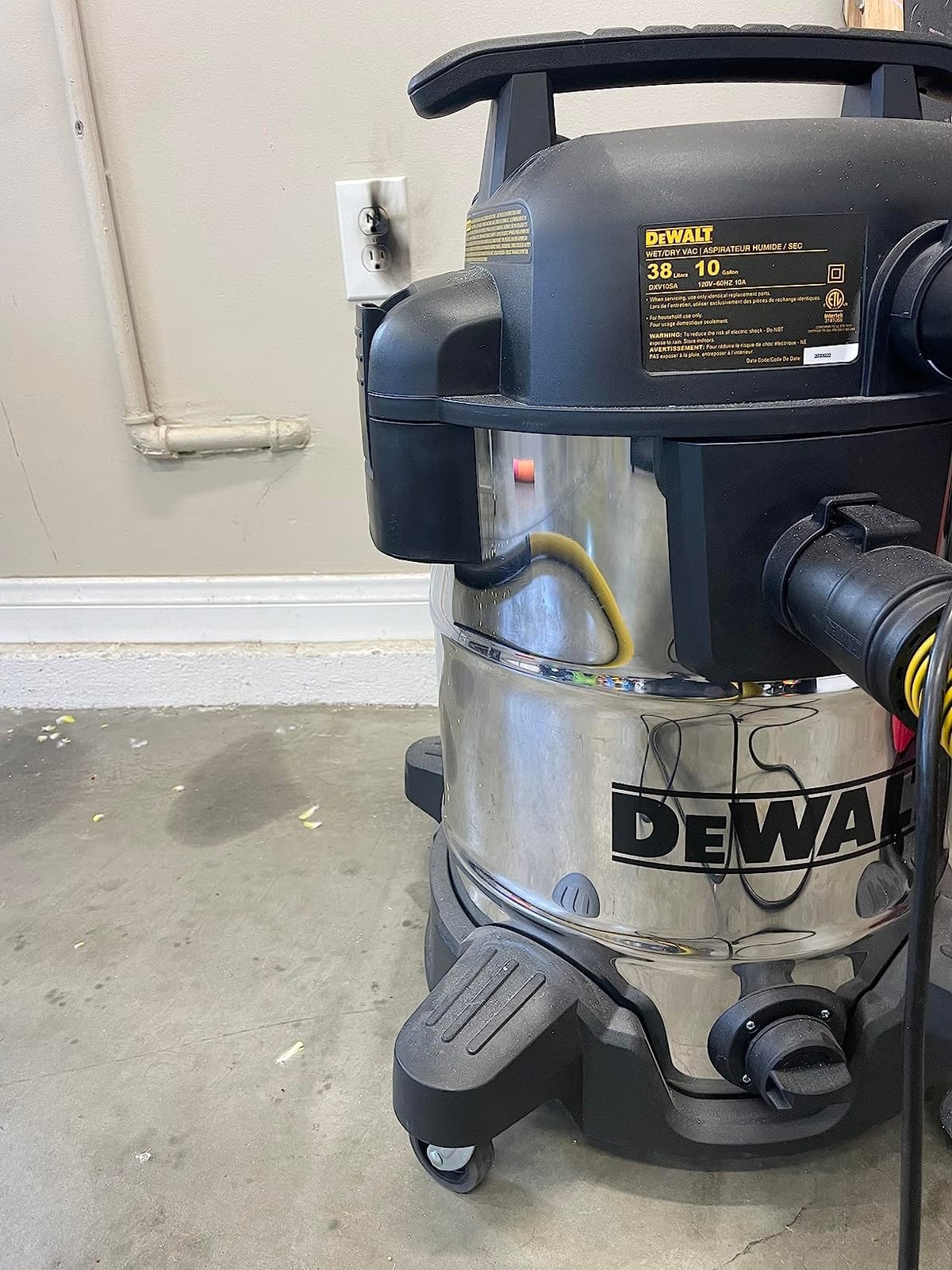 DEWALT DXV08S 8 Gallon 5 Peak HP Shop Vacuum Wet and Dry with Blower, Stainless Steel Tank customer photo 2
