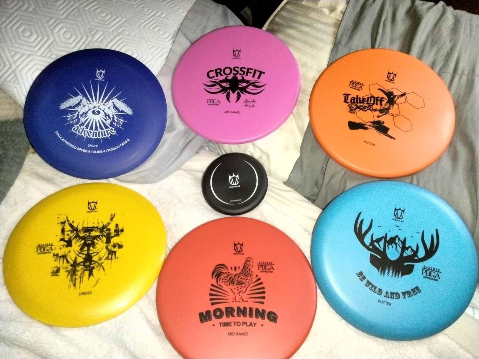 CROWN ME Disc Golf Set, Includes Drivers, Mid-Ranges, Putters & Bag, High-Performance Flying Disc Equipment for Outdoor Recreation customer photo 1