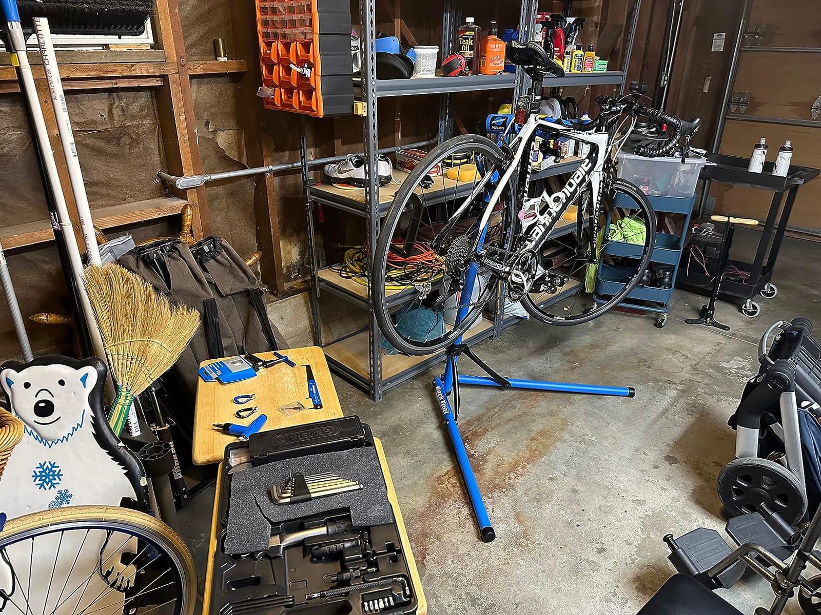 Park Tool PCS-10.3 - Deluxe Home Mechanic Repair Stand customer photo 1