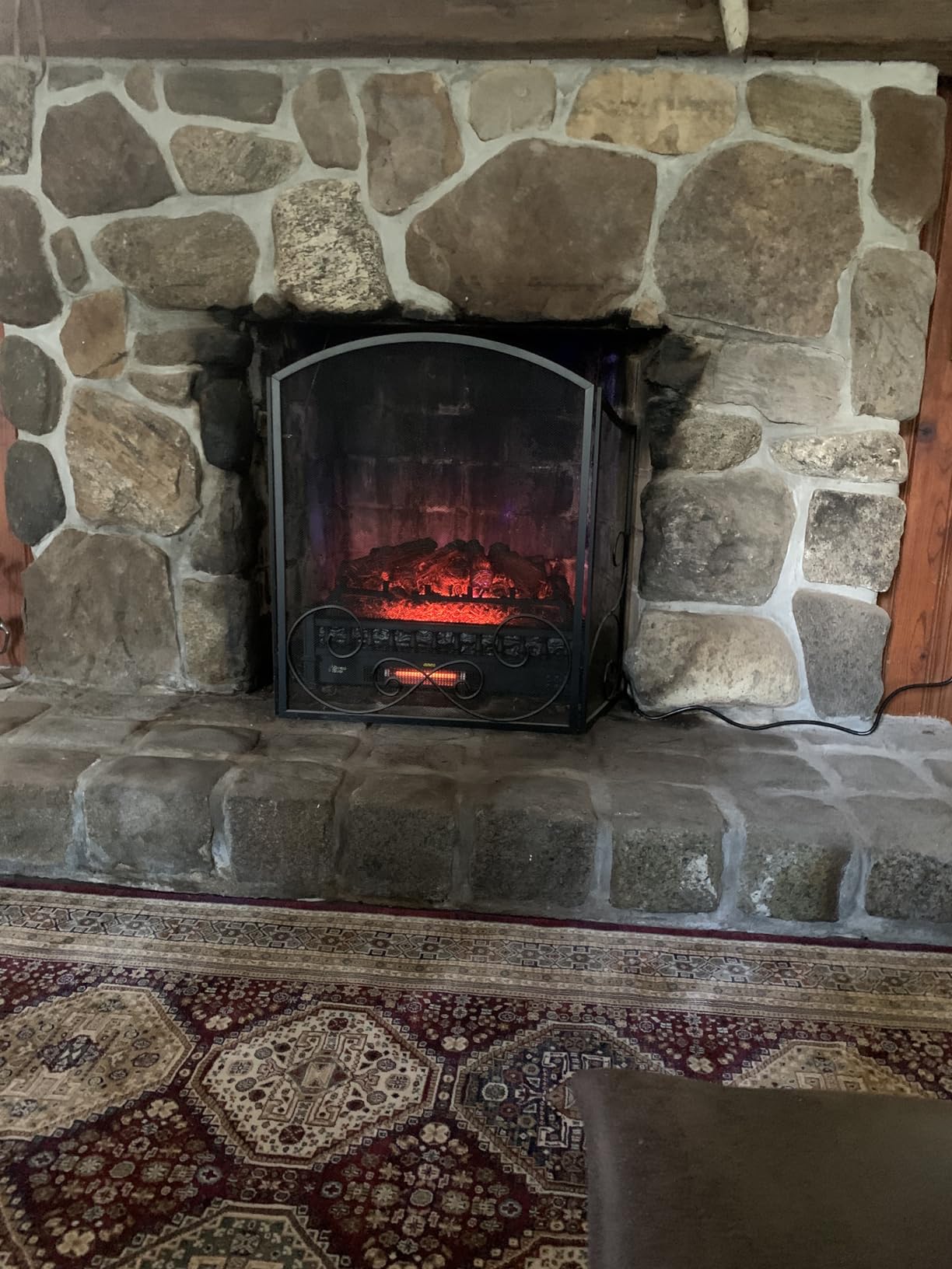 TURBRO Eternal Flame 26-Inch Infrared Quartz Electric Fireplace Log Heater - Realistic Pinewood Logs, Adjustable Flame Colors, Remote Control, Thermostat, Timer - EF26-PB, 1500W, Black, 707-98-152A customer photo 1