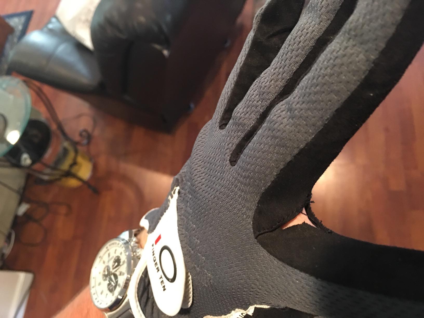 FINGER TEN Men's Golf Gloves Rain Grip 2 Pack customer photo 2