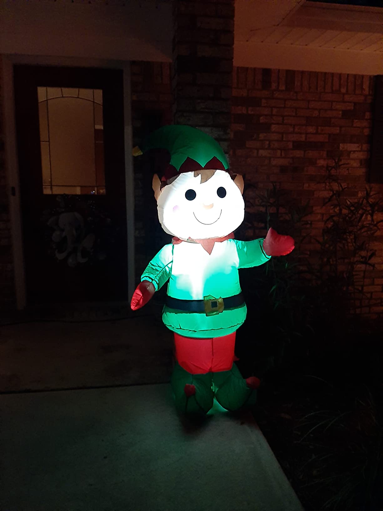 6FT H Adorable Christmas Inflatable Tree with Two Gift Gags with Build-in LED Lights, Blow up Christmas Tree Outdoor Indoor Decorations Large Party Yard Decoration customer photo 1