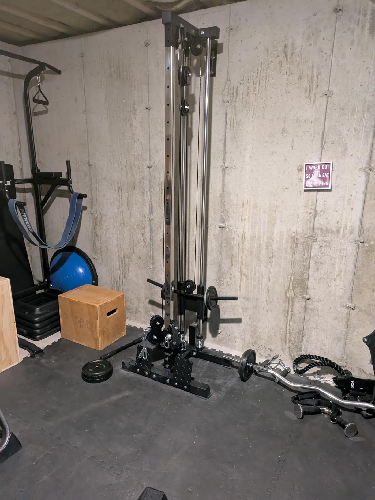 ER Kang Cable Station Wall Mount, 18in Pulley Tower, Dual Pulley System, High & Low Cable Machine, LAT Pull-Down & Row Tower with Flip-Up Footplate, Home Gym Cable Crossover, Black customer photo 2