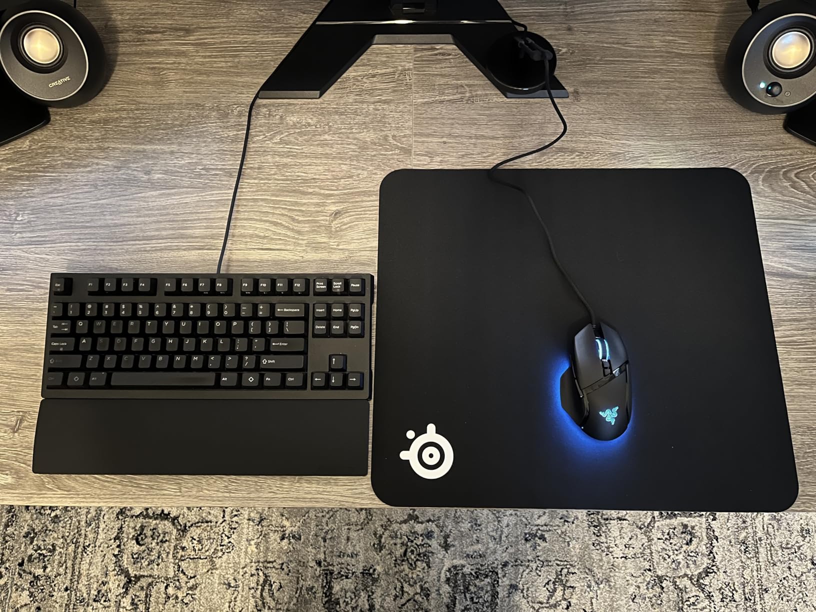 Razer Basilisk V3 Customizable RGB Wired Ergonomic Gaming Mouse, Black | Fastest Gaming Mouse Switch, Chroma RGB Lighting, 26K DPI Optical Sensor, 11 Programmable Buttons, HyperScroll Tilt Wheel customer photo 1