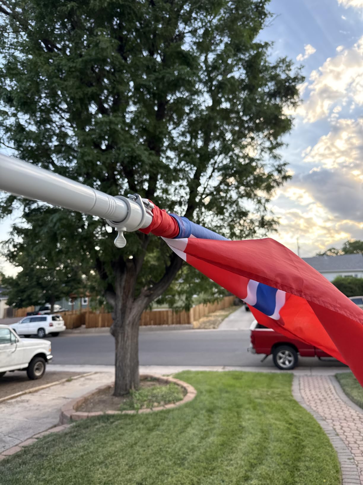 5ft Stainless Steel Flag Pole for House, Tangle Free Design with Two-Position Bracket, White, for 3x5 American Flag, Outdoor Use customer photo 1