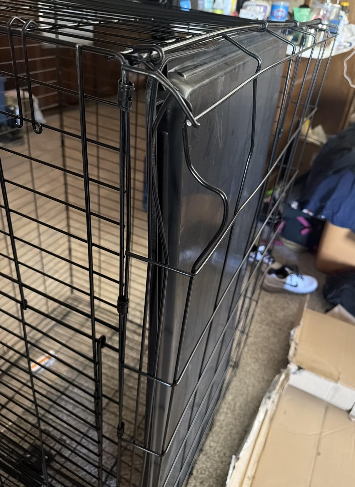 Amazon Basics Portable, Easy to Assemble, Foldable Metal Wire Dog Crate with Removable Tray, Double Door, Divider Panel, Handle, 36