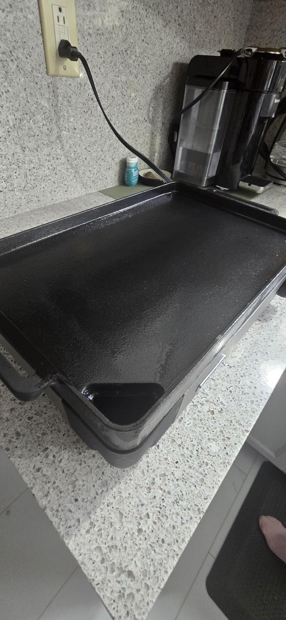 Hamilton Beach Professional Cast Iron Electric Griddle & Indoor Grill | Durable 10