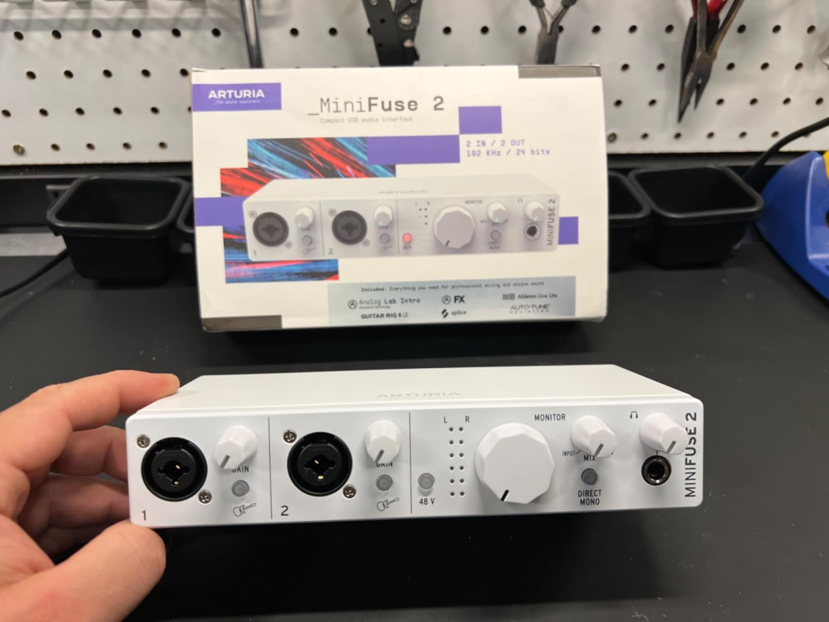 Arturia MiniFuse USB Audio & MIDI Interface, MiniFuse 2 customer photo 2