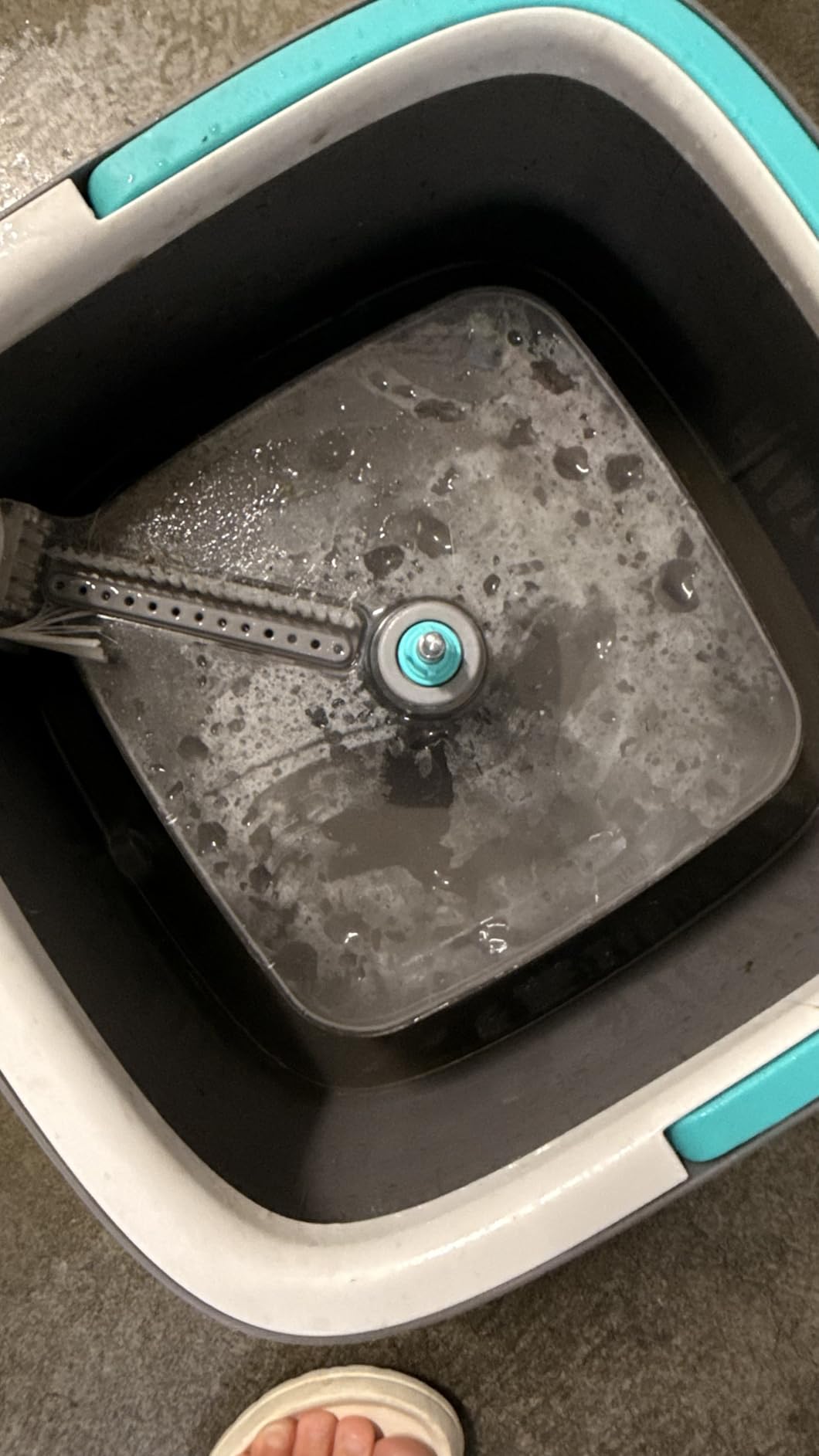 True & Tidy True Clean Spin Mop & Bucket System – Dual Compartment Design for Clean & Dirty Water, 360° Swivel Mop Head, Built-in Scrubbing Brush, Stainless Steel Handle & 2 Reusable Microfiber Pads customer photo 2