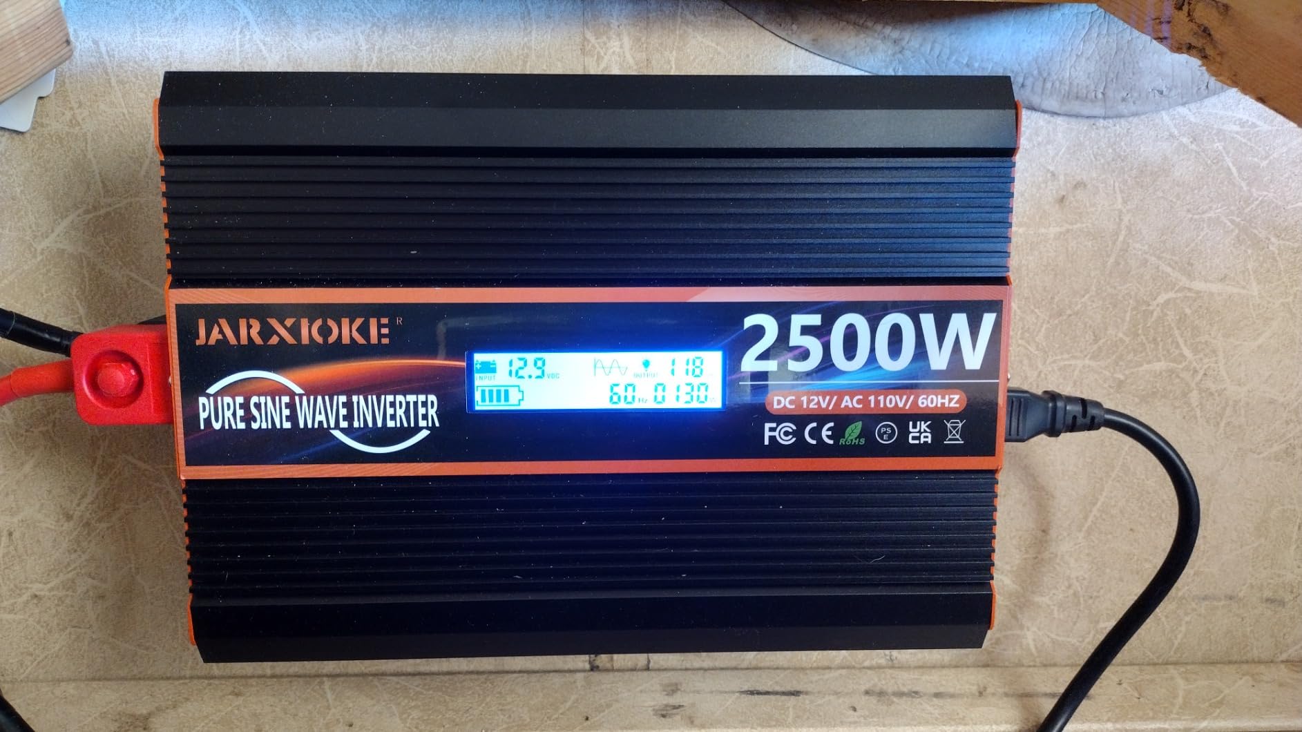 ECO-WORTHY 200 Watts 12 Volt/24 Volt Solar Panel Kit with High Efficiency Monocrystalline Solar Panel and 30A PWM Charge Controller for RV, Camper, Vehicle, Caravan and Other Off Grid Applications customer photo 2