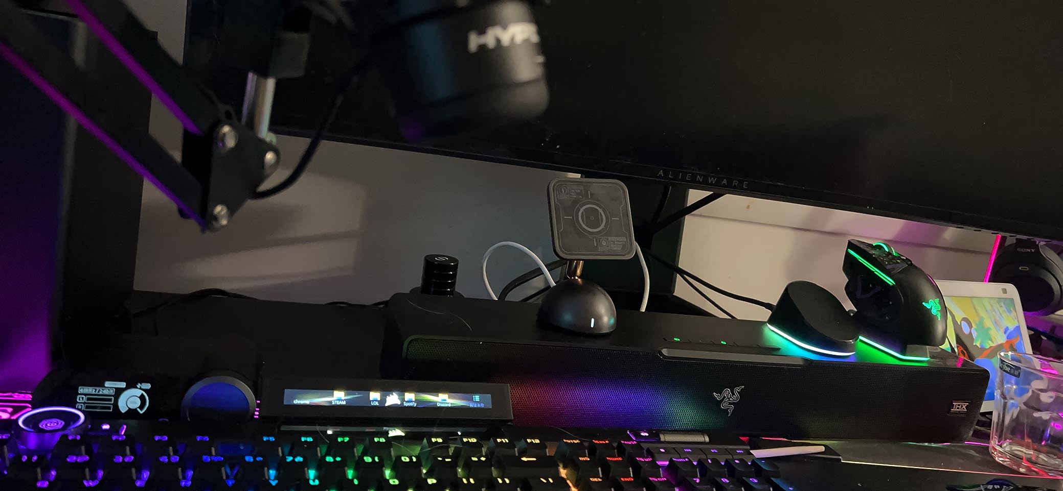 Razer Leviathan V2, Multi-Driver PC Gaming Soundbar w/Subwoofer, Black | THX Spatial Audio, Compact Design, Chroma RGB, Bluetooth 5.2, for PC, Desktop/Laptop, Smartphones, Tablets & Nintendo Switch customer photo 1