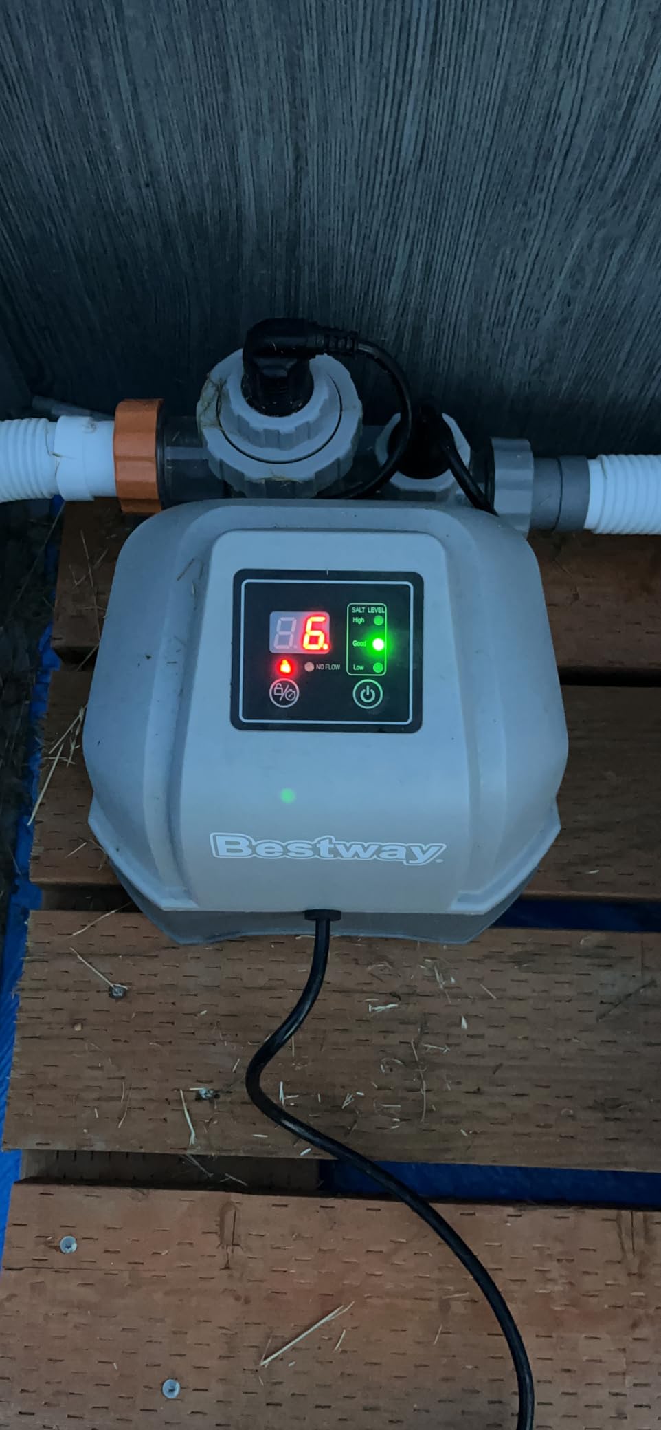 Bestway Flowclear Hydrogenic 6 G/H Digital Self Cleaning Saltwater customer photo 1