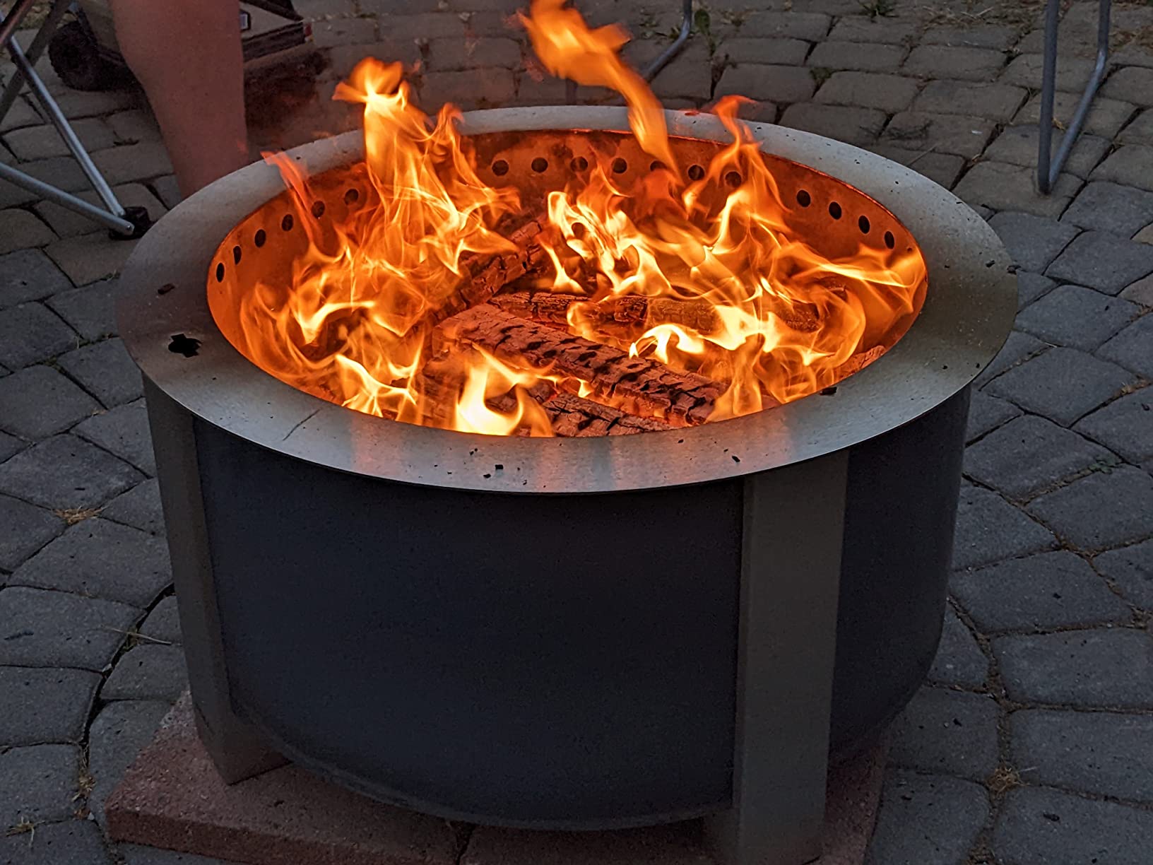Breeo X Series 24 - Corten Steel Smokeless Fire Pit for Outside - 27.5 in | 62 pounds, smokeless firepit for outside customer photo 1